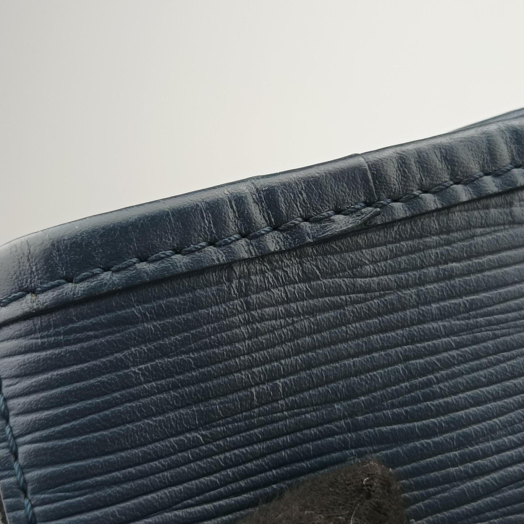Secondhand Louis Vuitton Neverfull MM Navy Epi M40885 shoulderbag | stylenewstar