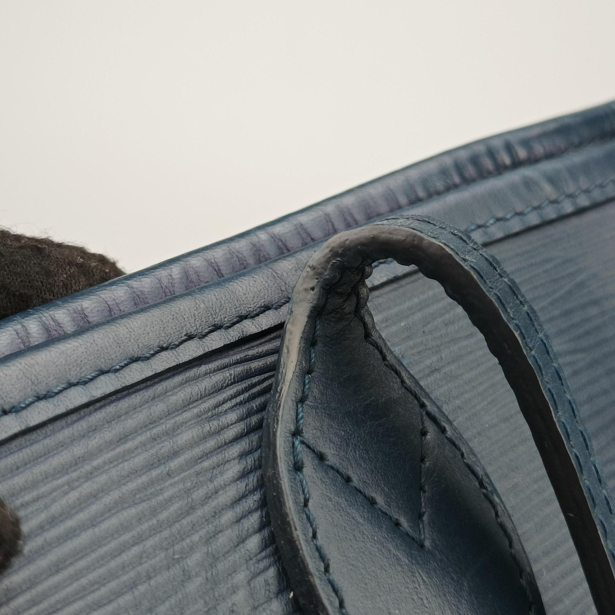 Secondhand Louis Vuitton Neverfull MM Navy Epi M40885 shoulderbag | stylenewstar