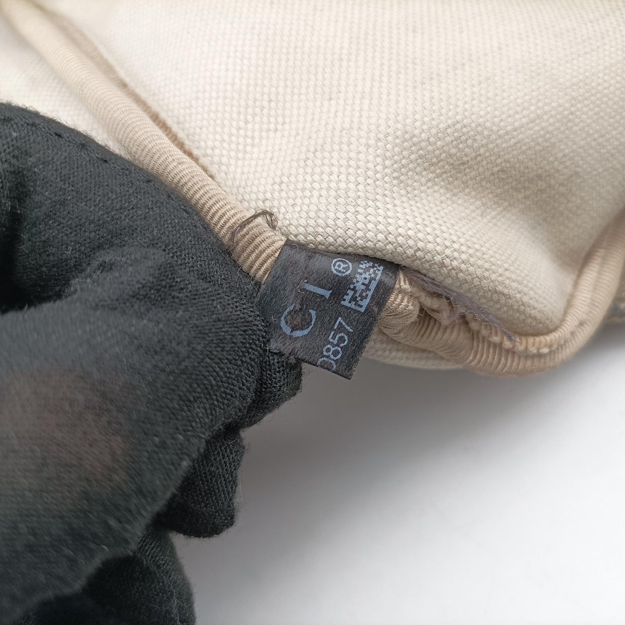 Pre-owned Gucci GG Plus GG Supreme Beige×Navy PVC coated canvas×Leather 201446 shoulderbag | stylenewstar