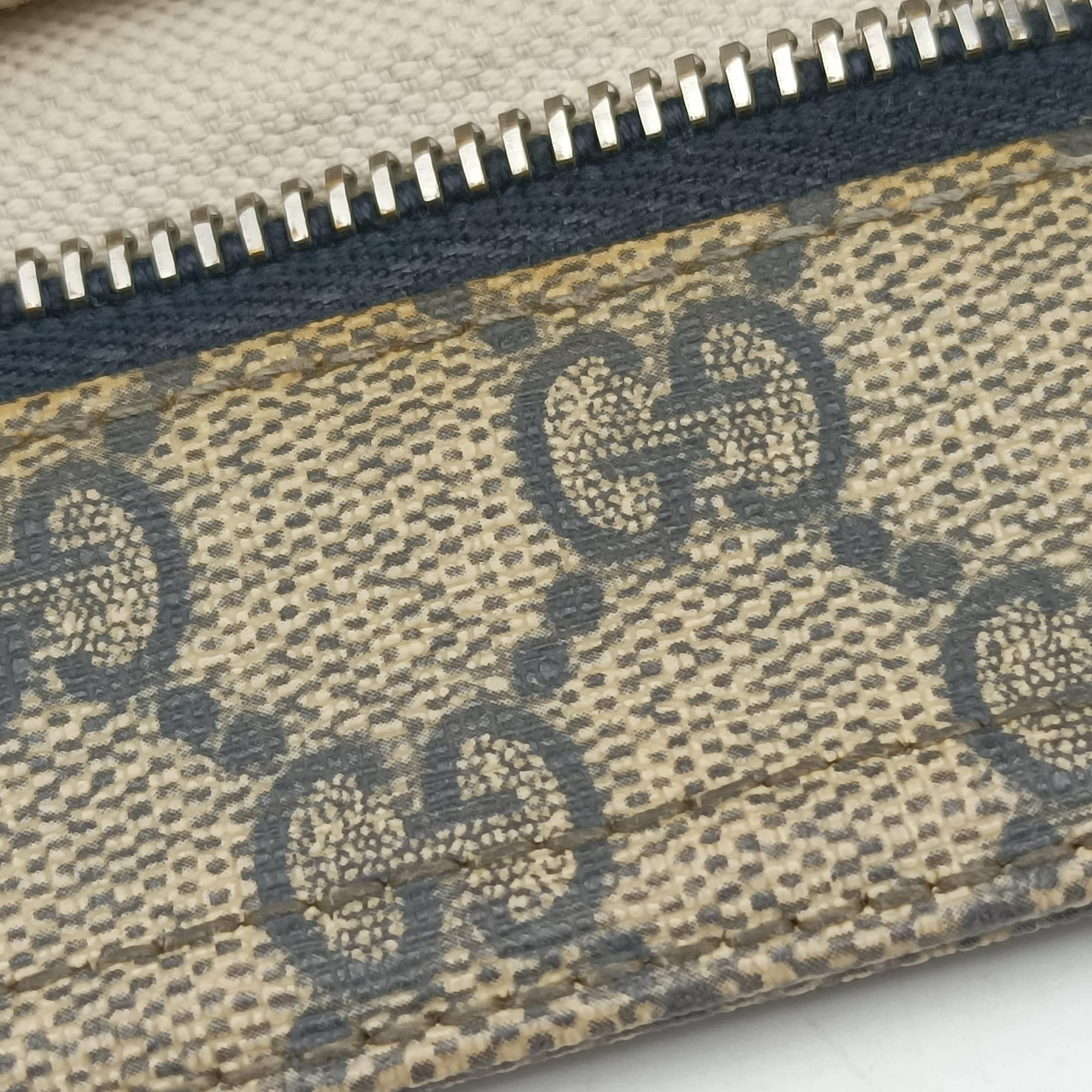 Pre-owned Gucci GG Plus GG Supreme Beige×Navy PVC coated canvas×Leather 201446 shoulderbag | stylenewstar