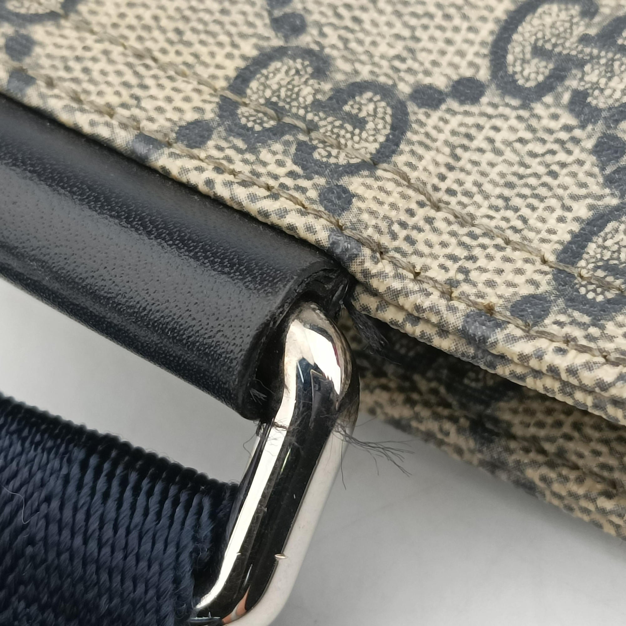 Pre-owned Gucci GG Plus GG Supreme Beige×Navy PVC coated canvas×Leather 201446 shoulderbag | stylenewstar