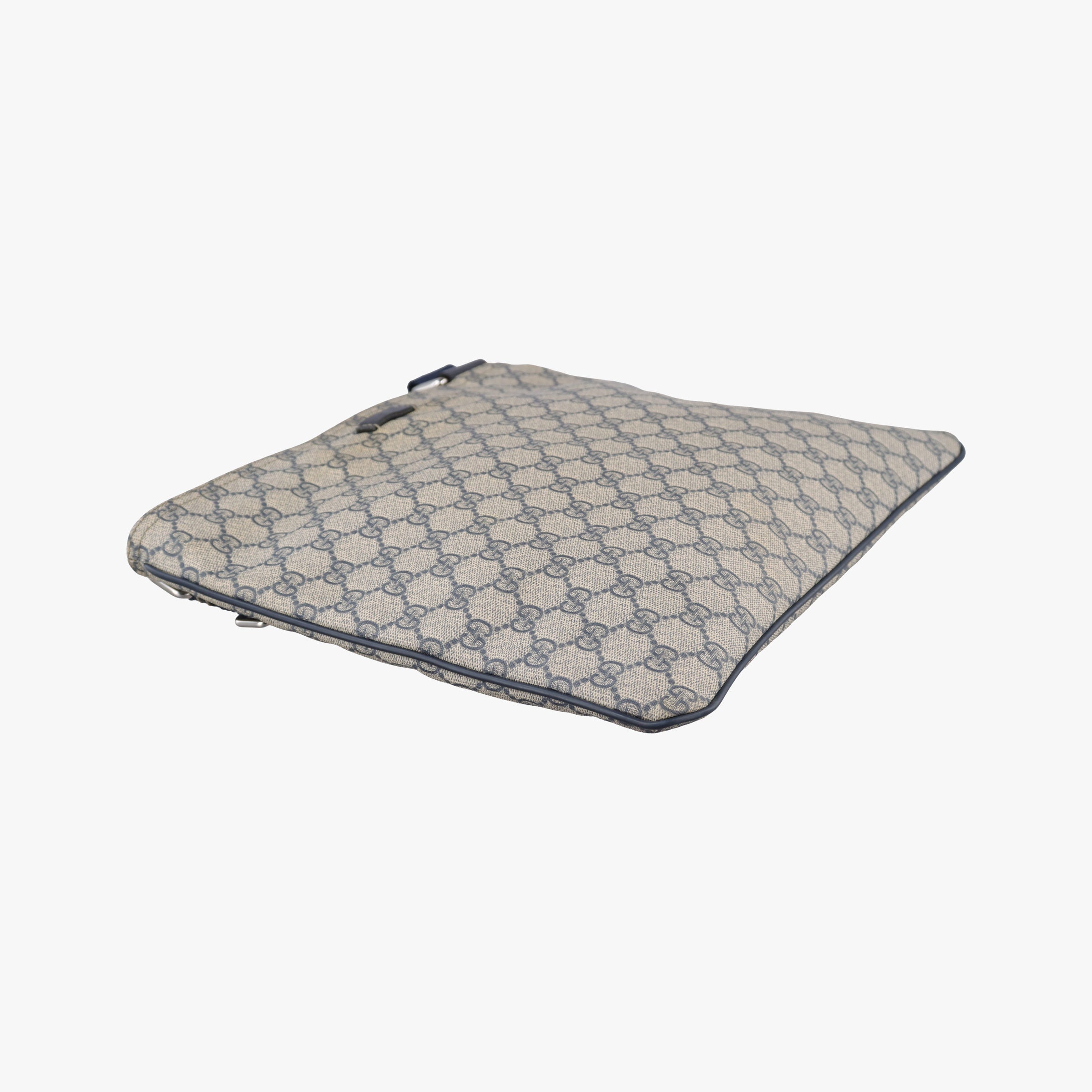 Pre-owned Gucci GG Plus GG Supreme Beige×Navy PVC coated canvas×Leather 201446 shoulderbag | stylenewstar