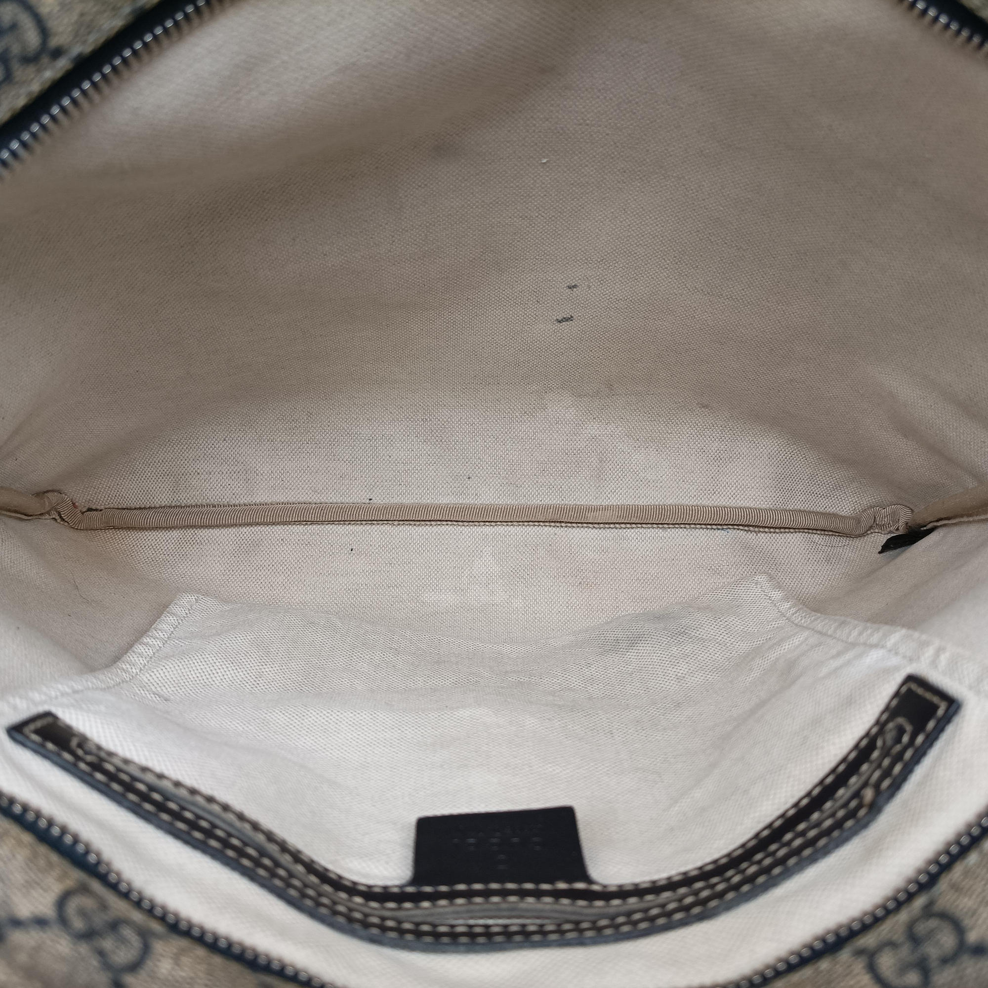 Pre-owned Gucci GG Plus GG Supreme Beige×Navy PVC coated canvas×Leather 201446 shoulderbag | stylenewstar