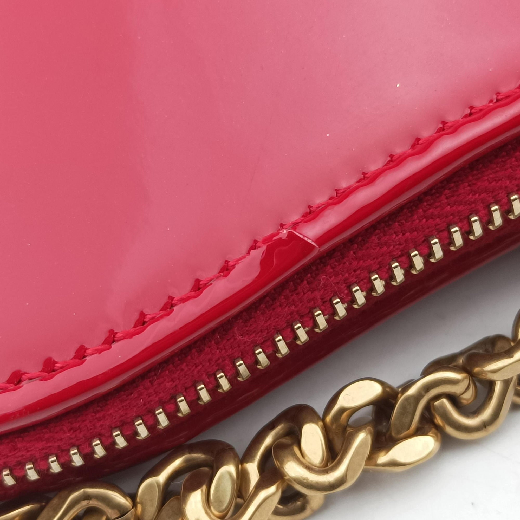 Secondhand Yves Saint Laurent love heart Red Patent 540694 shoulderbag | stylenewstar