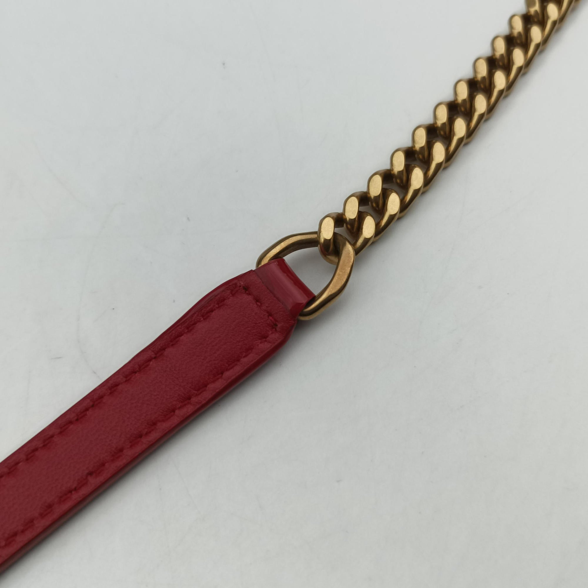 Secondhand Yves Saint Laurent love heart Red Patent 540694 shoulderbag | stylenewstar