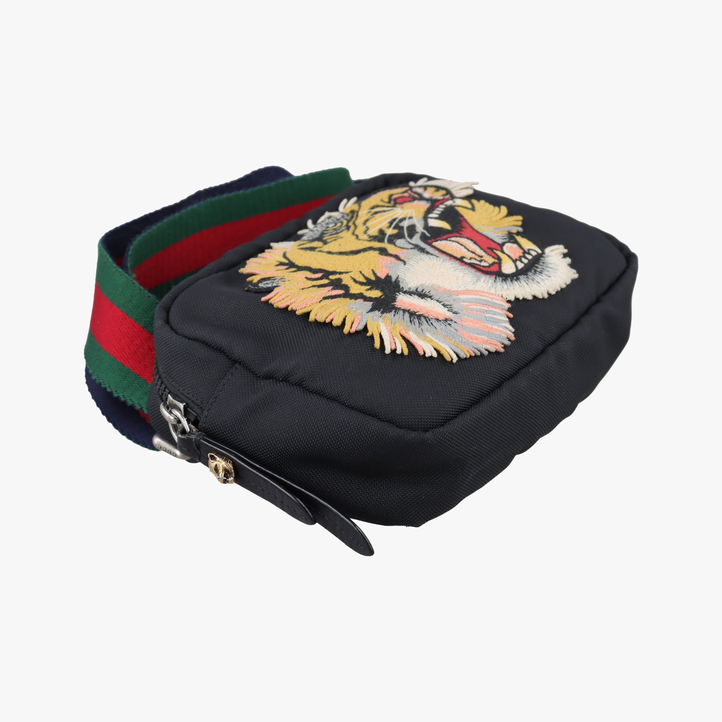 Pre-owned Gucci Tiger Embroidered Web Messenger Black×Multicolour Canvas 523323 bum bag/waist bag | stylenewstar