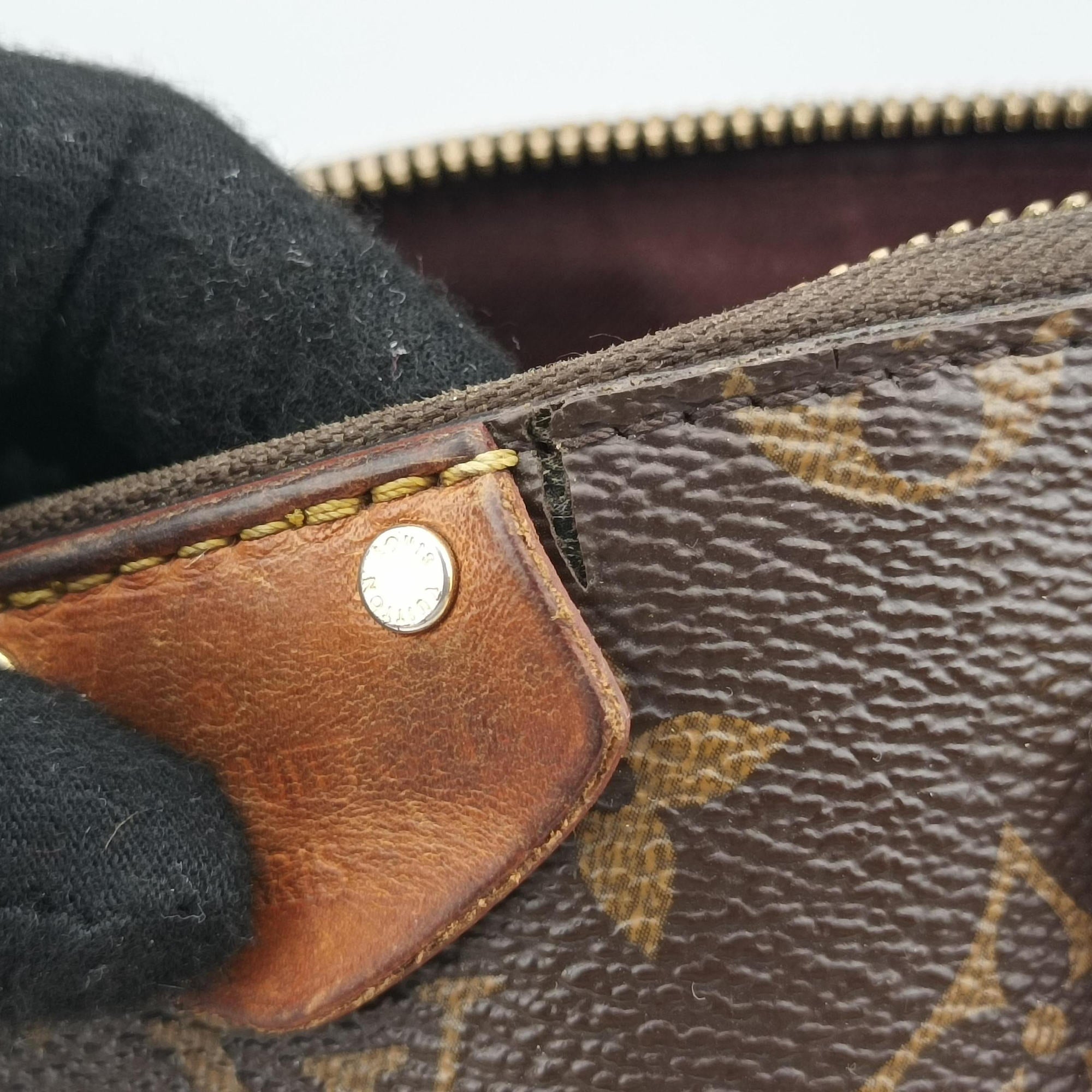 Secondhand Louis Vuitton Turen PM brown Monogram Canvas M48813 shoulderbag | stylenewstar