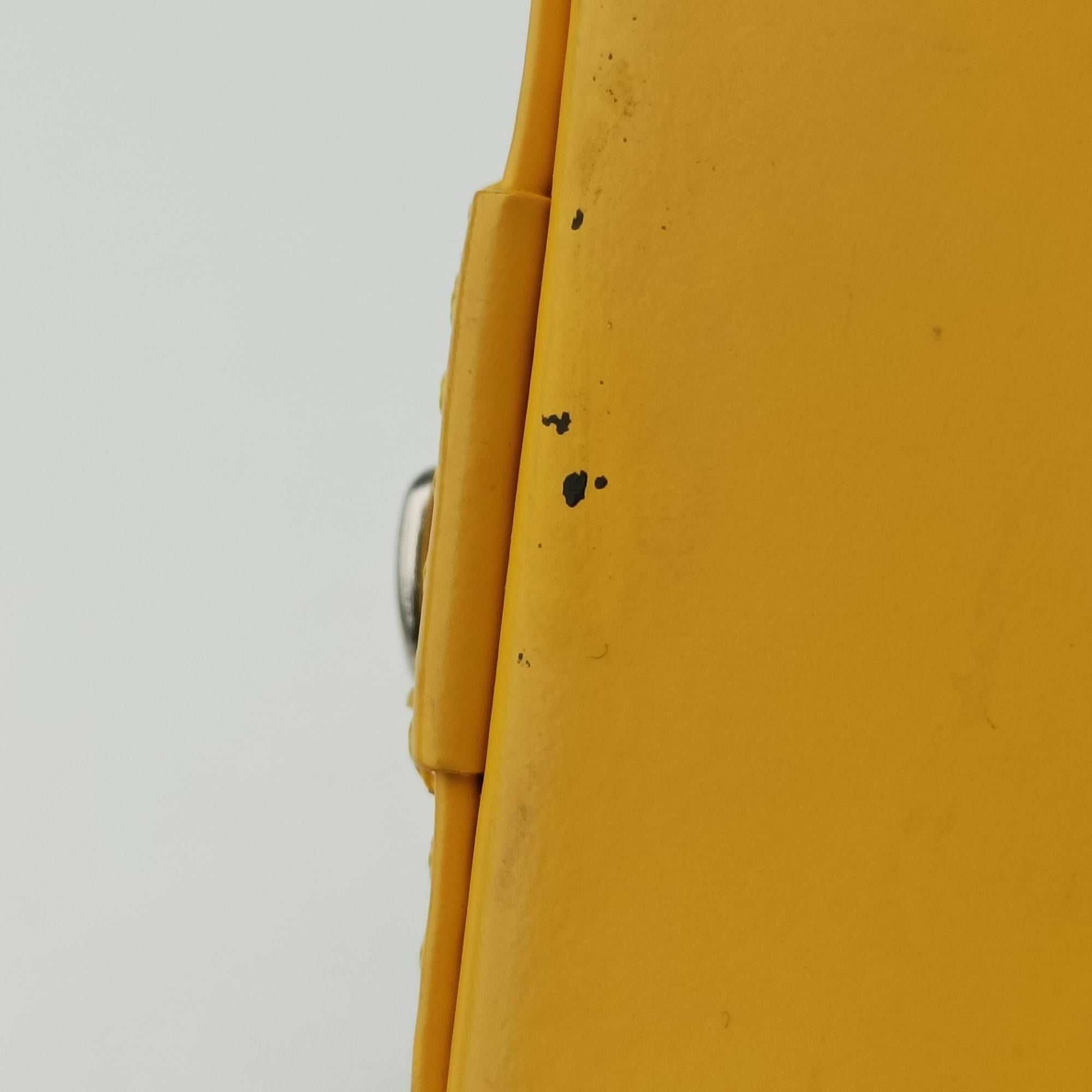 Secondhand Louis Vuitton Alma BB Citron Epi M40866 shoulderbag | stylenewstar