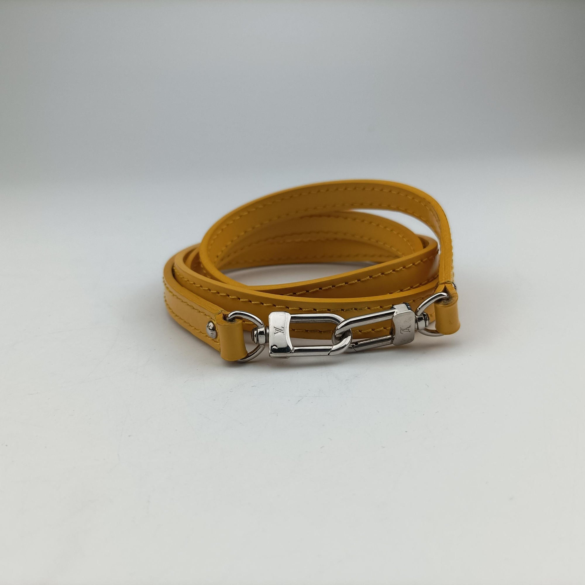Secondhand Louis Vuitton Alma BB Citron Epi M40866 shoulderbag | stylenewstar