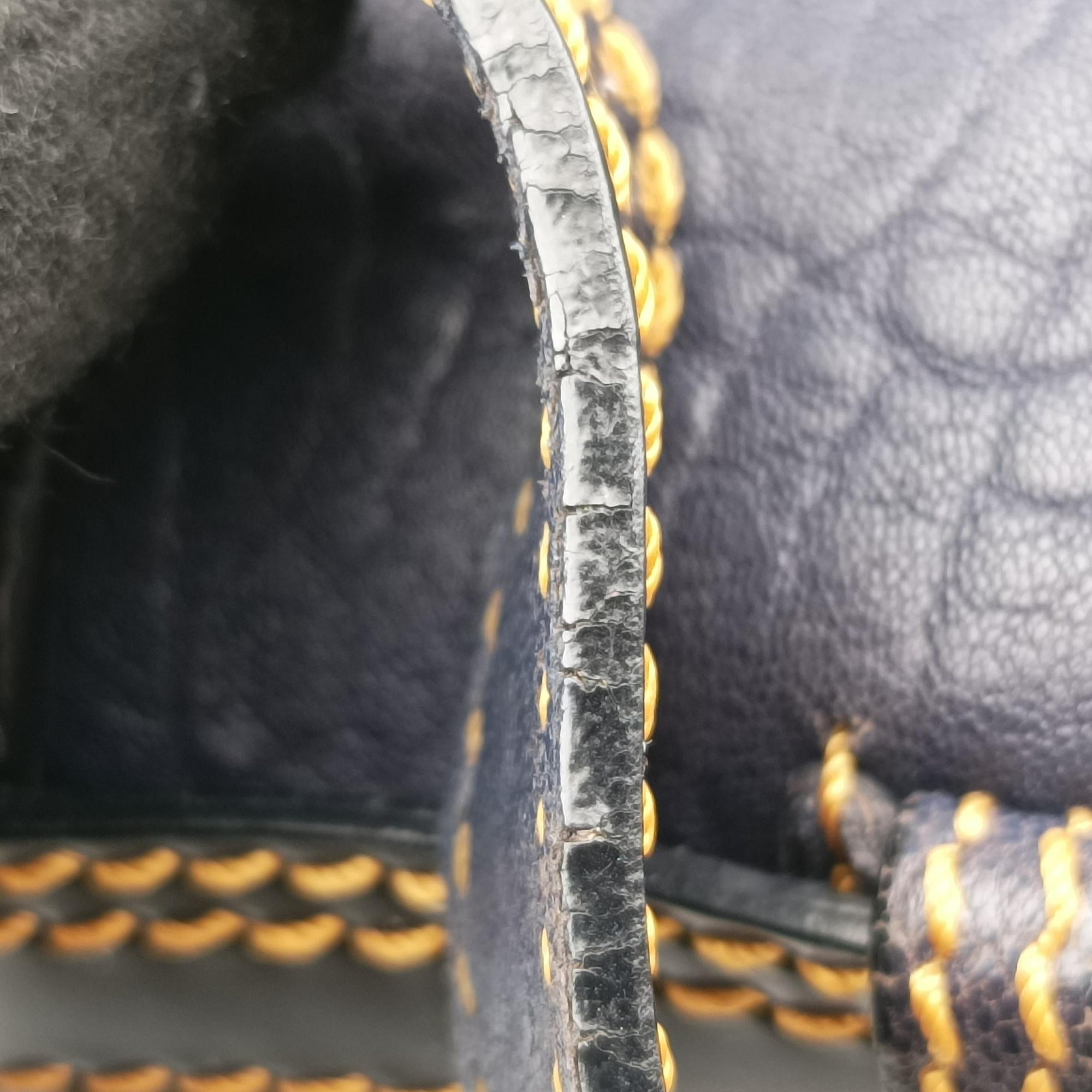 Pre-owned Fendi B Bag Black×Navy Leather×patent 8BN165 handbag | stylenewstar