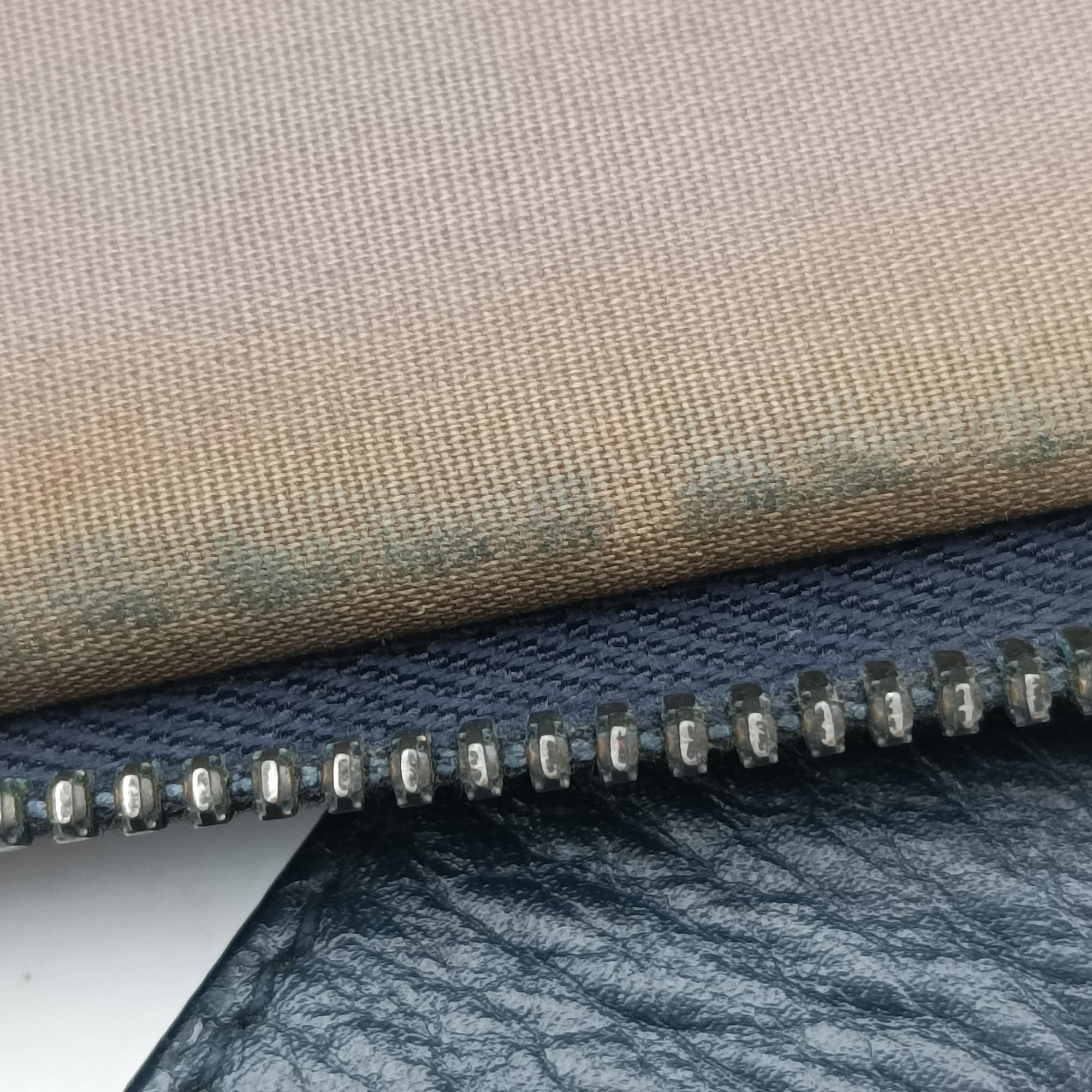 Secondhand Bottega Veneta Intrecciato Navy lambskin  shoulderbag | stylenewstar