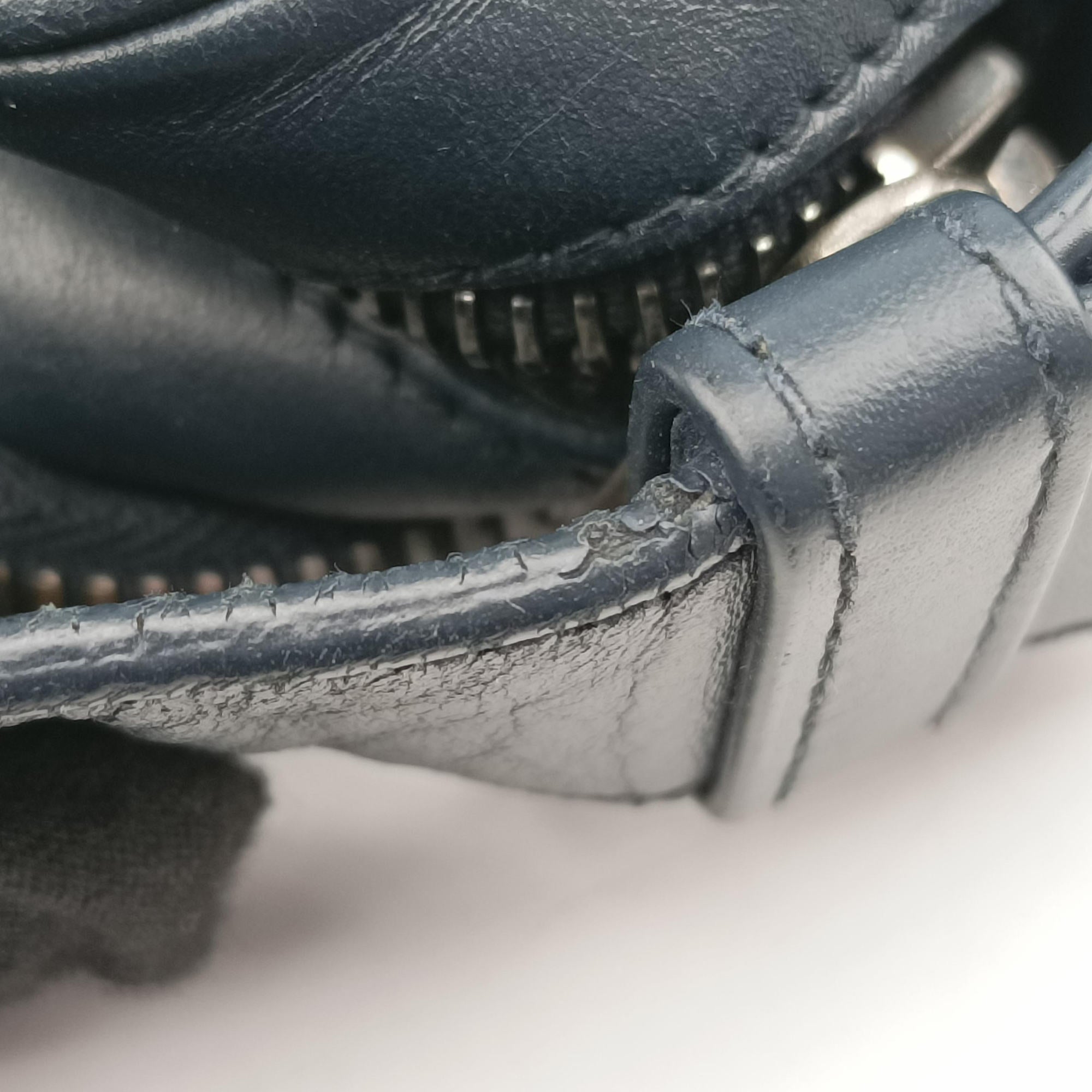 Secondhand Bottega Veneta Intrecciato Navy lambskin  shoulderbag | stylenewstar
