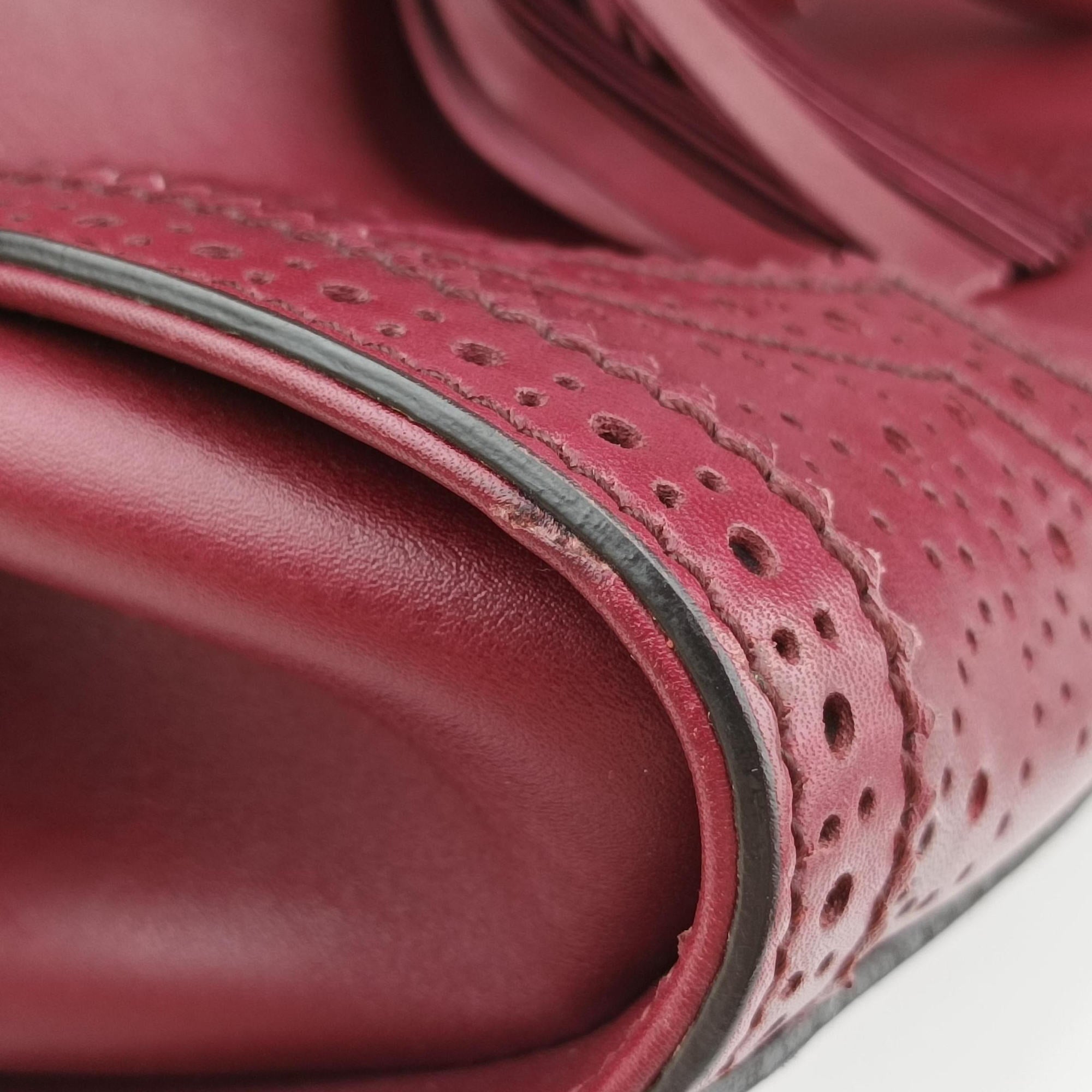 Pre-owned Gucci Duilio Brogue Burgundy Leather 296903 handbag | stylenewstar