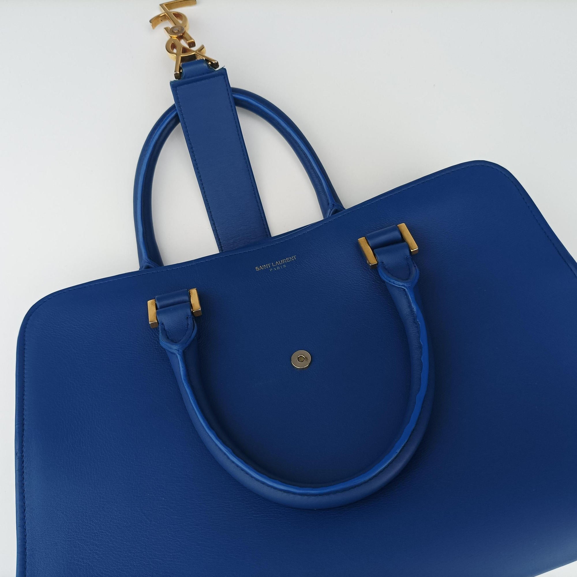 Secondhand Yves Saint Laurent baby Cabas Blue Leather 357395 shoulderbag | stylenewstar