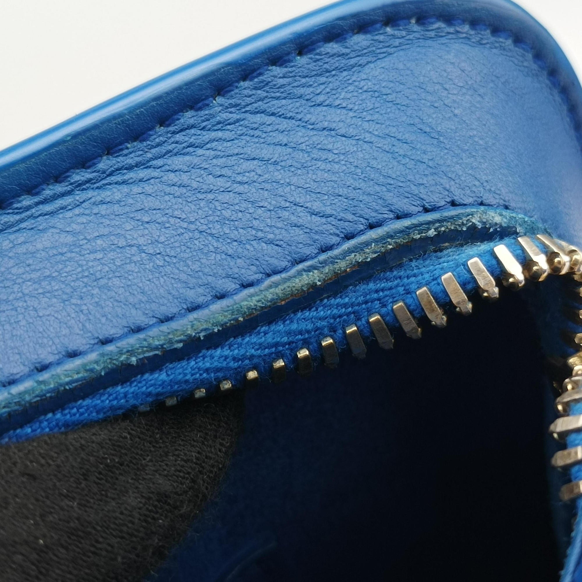 Secondhand Yves Saint Laurent baby Cabas Blue Leather 357395 shoulderbag | stylenewstar