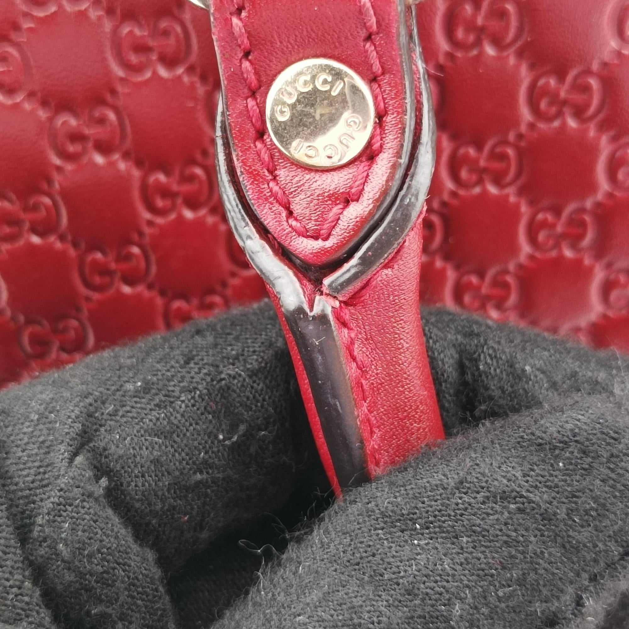 Pre-owned Gucci Microguccissima Red Leather 449654 shoulderbag | stylenewstar