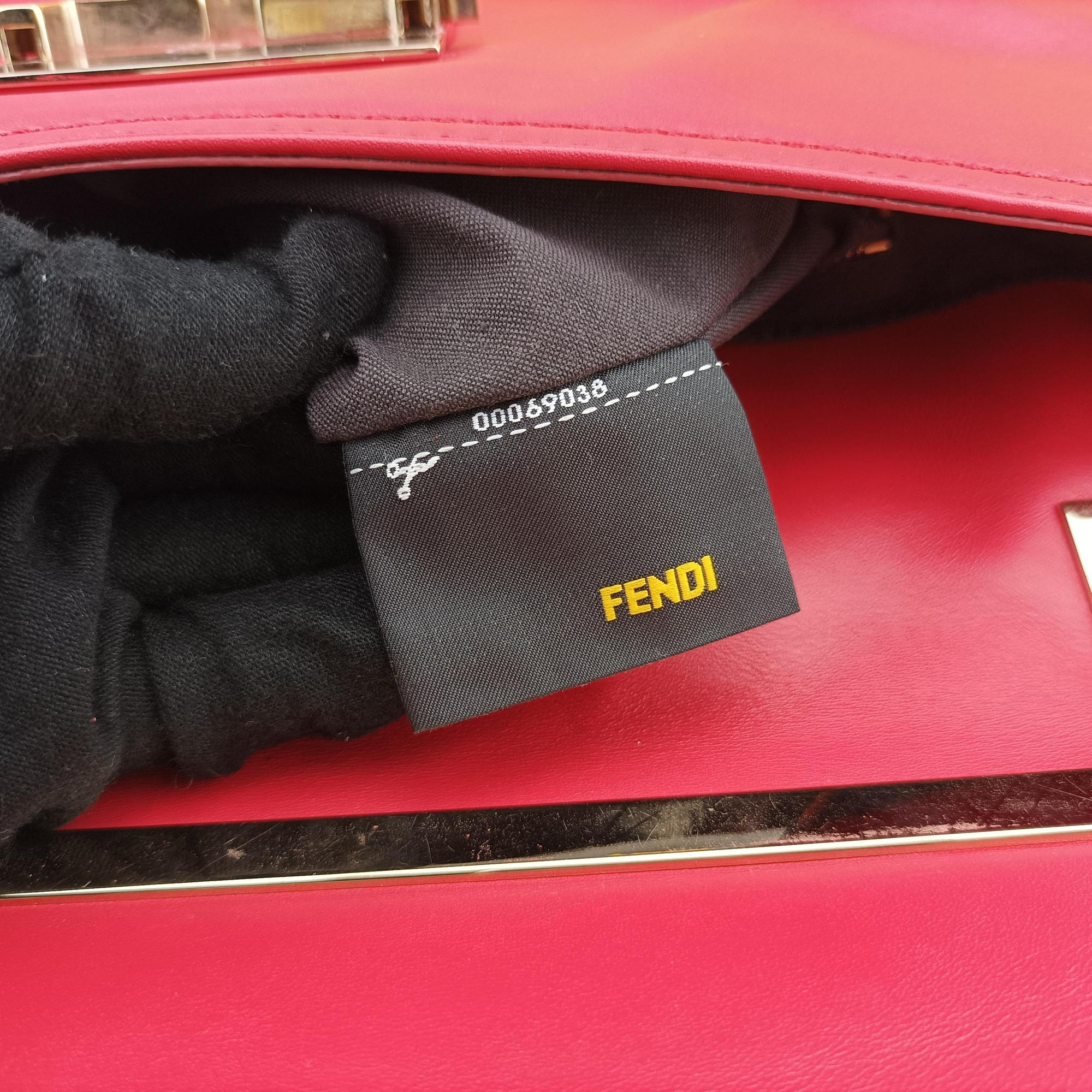 Secondhand Fendi Maxi Baguette Flap Red Leather 8BT143 shoulderbag | stylenewstar