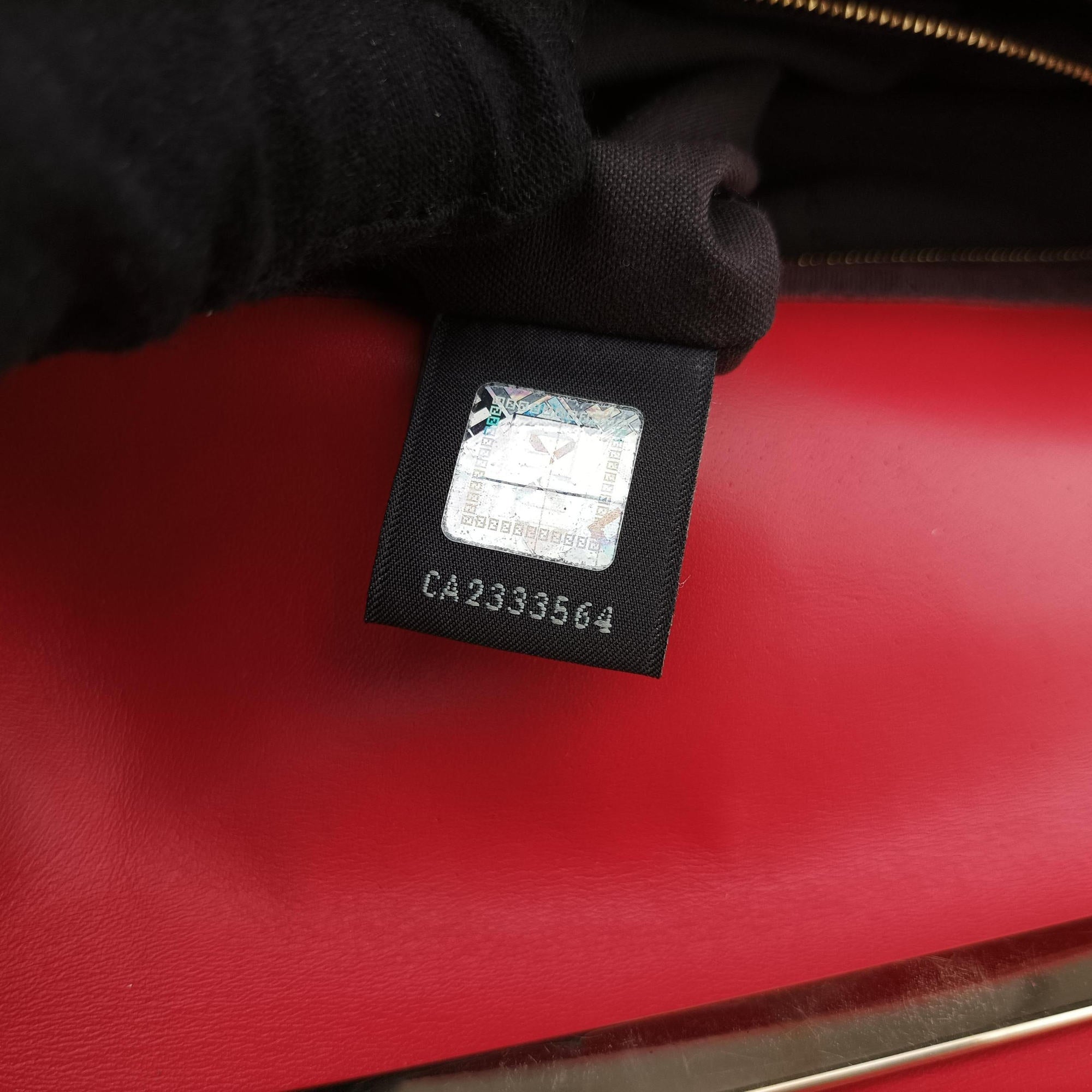 Secondhand Fendi Maxi Baguette Flap Red Leather 8BT143 shoulderbag | stylenewstar