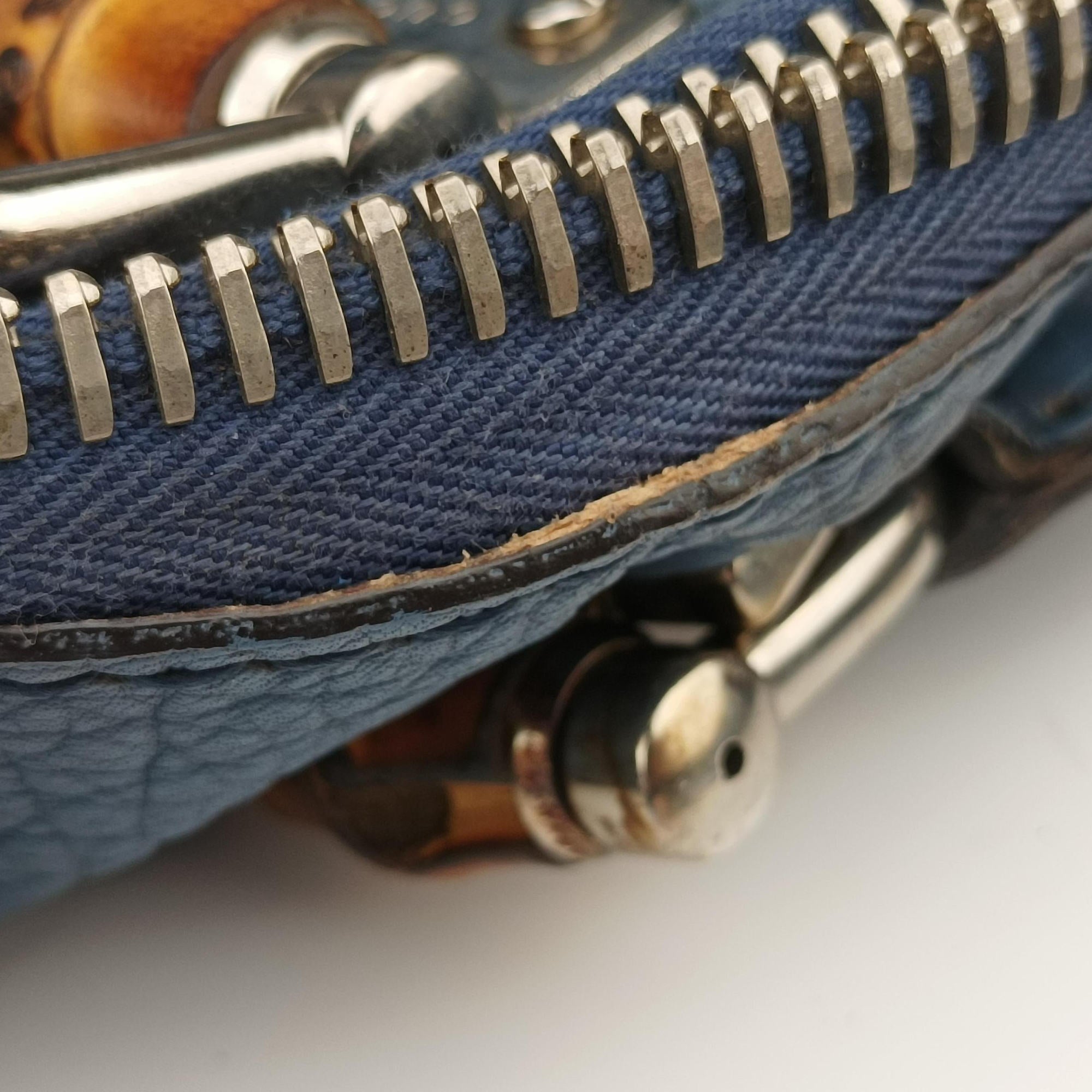 Pre-owned Gucci Bamboo Bar Blue Leather 232959 shoulderbag | stylenewstar
