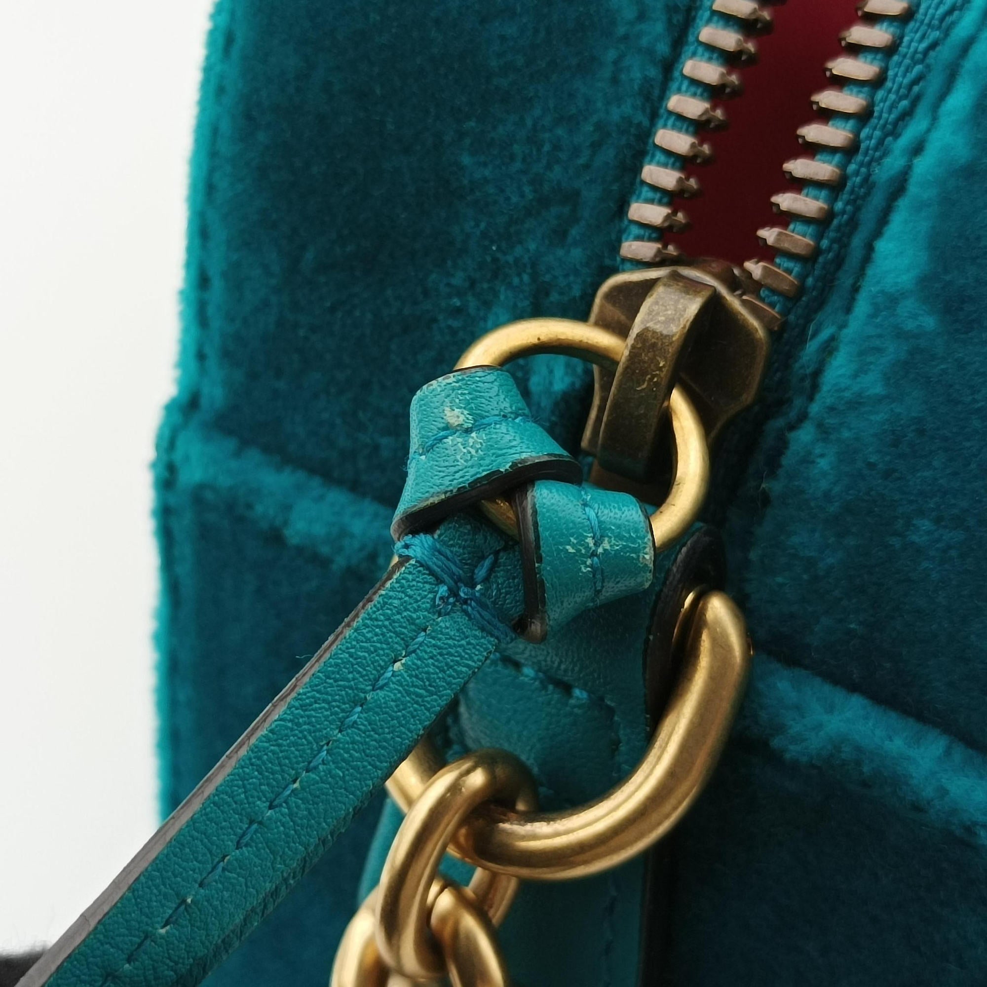 Pre-owned Gucci GG Marmont Blue velour 447632 shoulderbag | stylenewstar