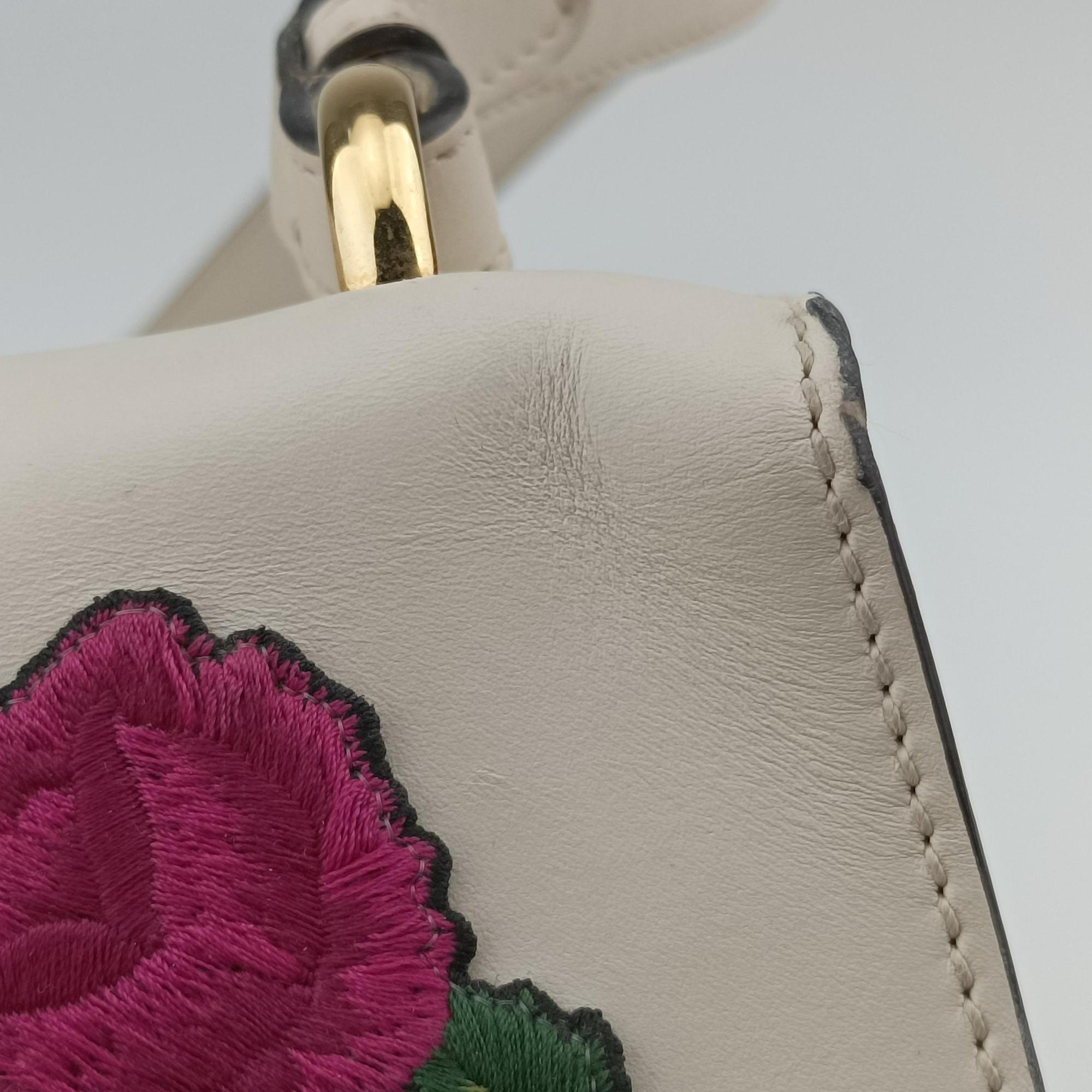 Pre-owned Gucci Sylvie White Leather 421882 shoulderbag | stylenewstar