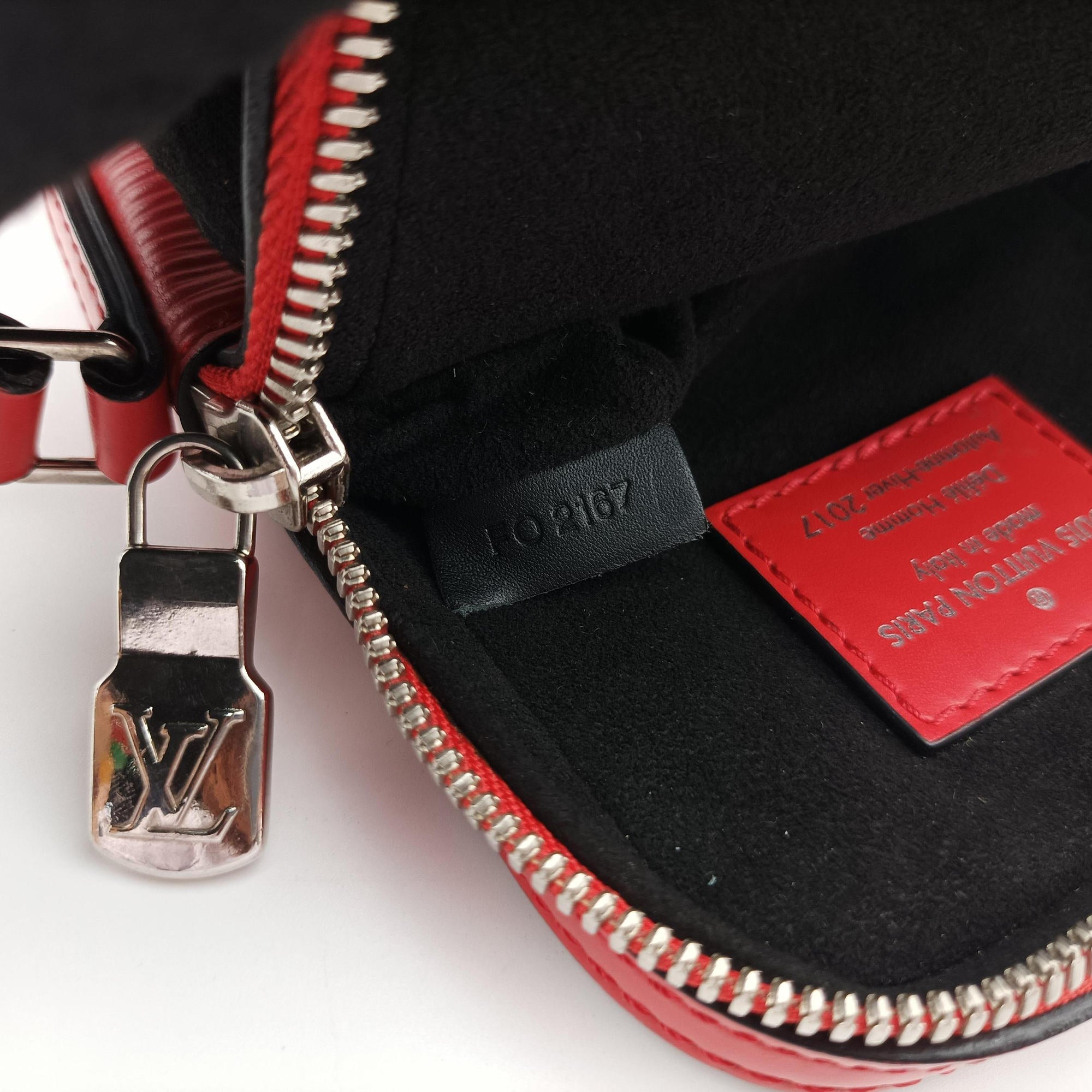 Pre-owned Louis Vuitton Danube PPM Supreme Collaboration ROUGE×white Epi M53434 shoulderbag | stylenewstar