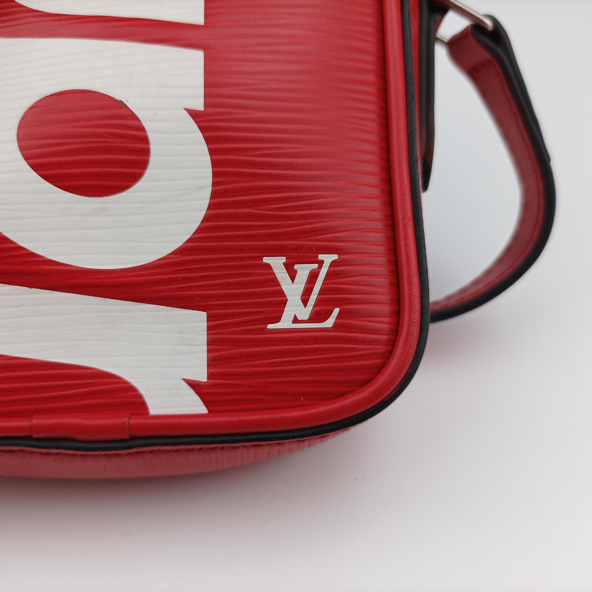 Pre-owned Louis Vuitton Danube PPM Supreme Collaboration ROUGE×white Epi M53434 shoulderbag | stylenewstar
