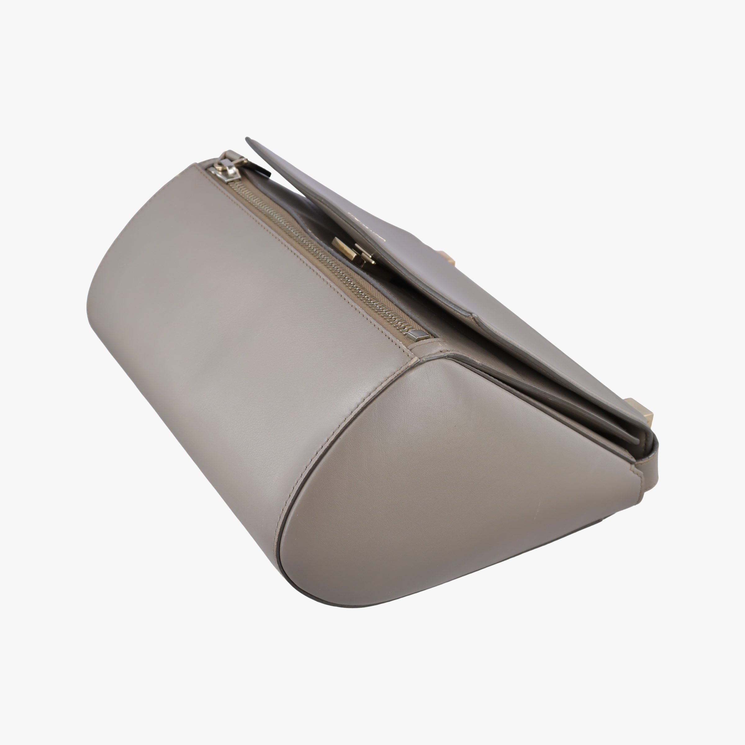 Pre-owned Givenchy Pandora Grey Leather  shoulderbag | stylenewstar