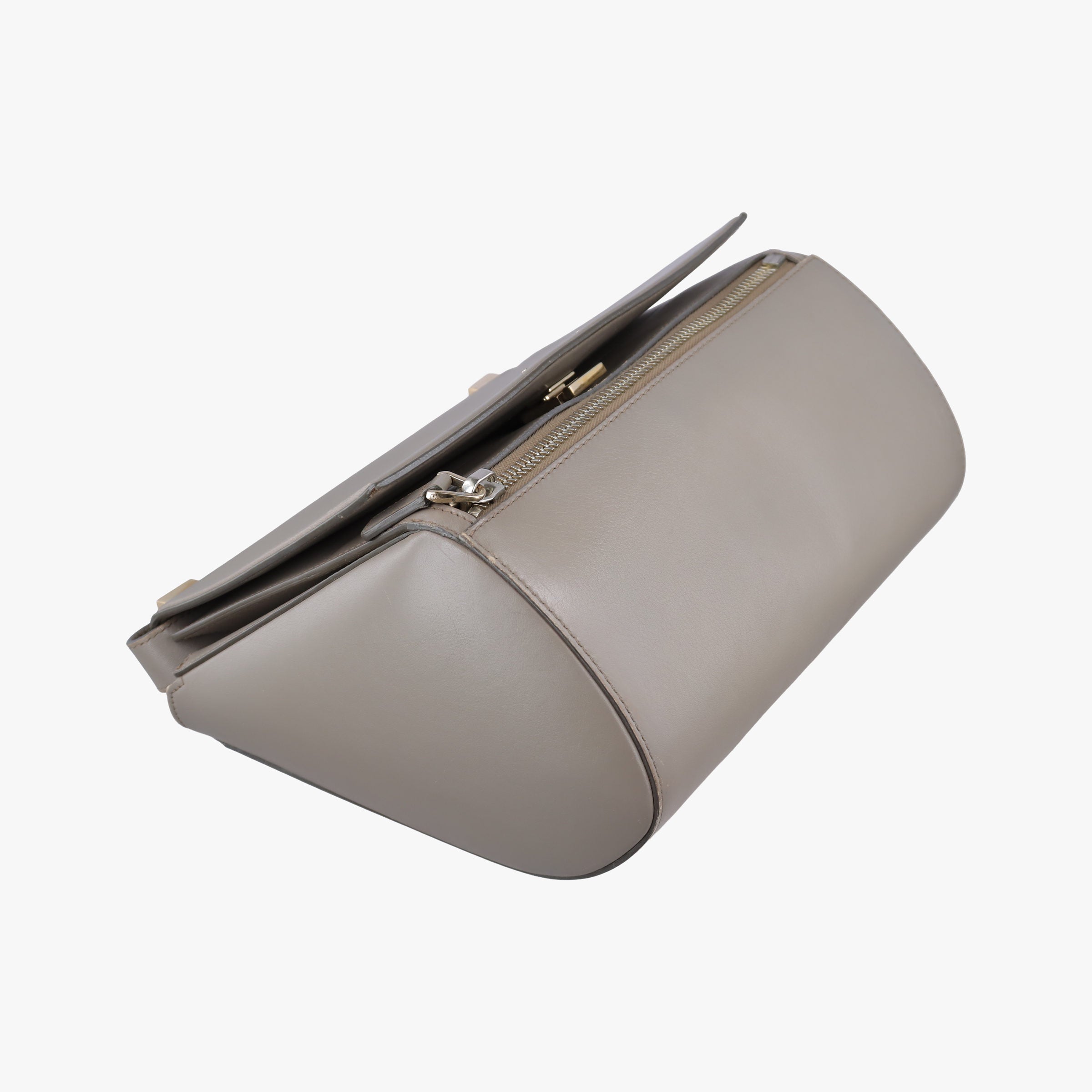 Pre-owned Givenchy Pandora Grey Leather  shoulderbag | stylenewstar