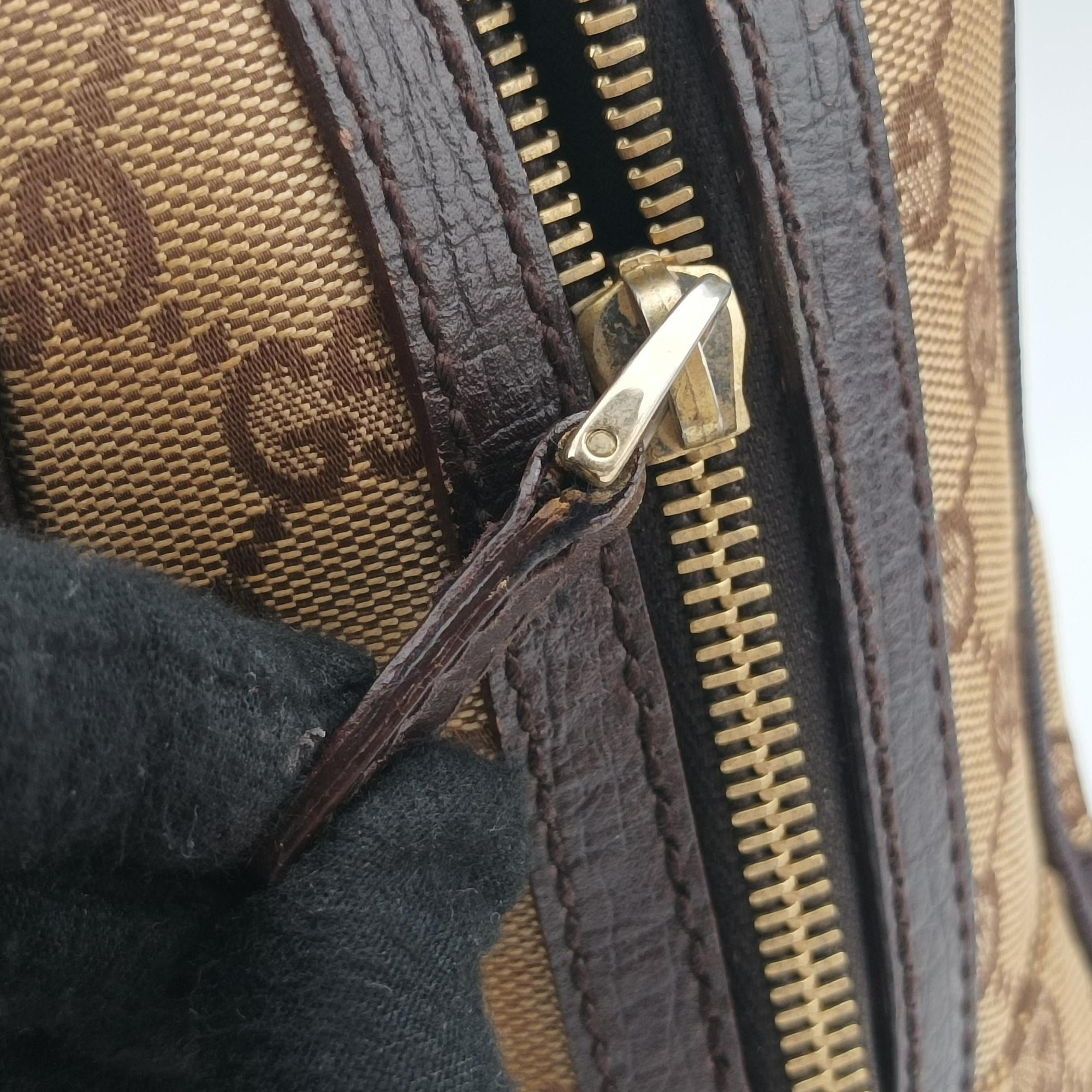 Vintage Gucci Horsebit Hasler beige×Brown canvas×leather 141503 handbag | stylenewstar