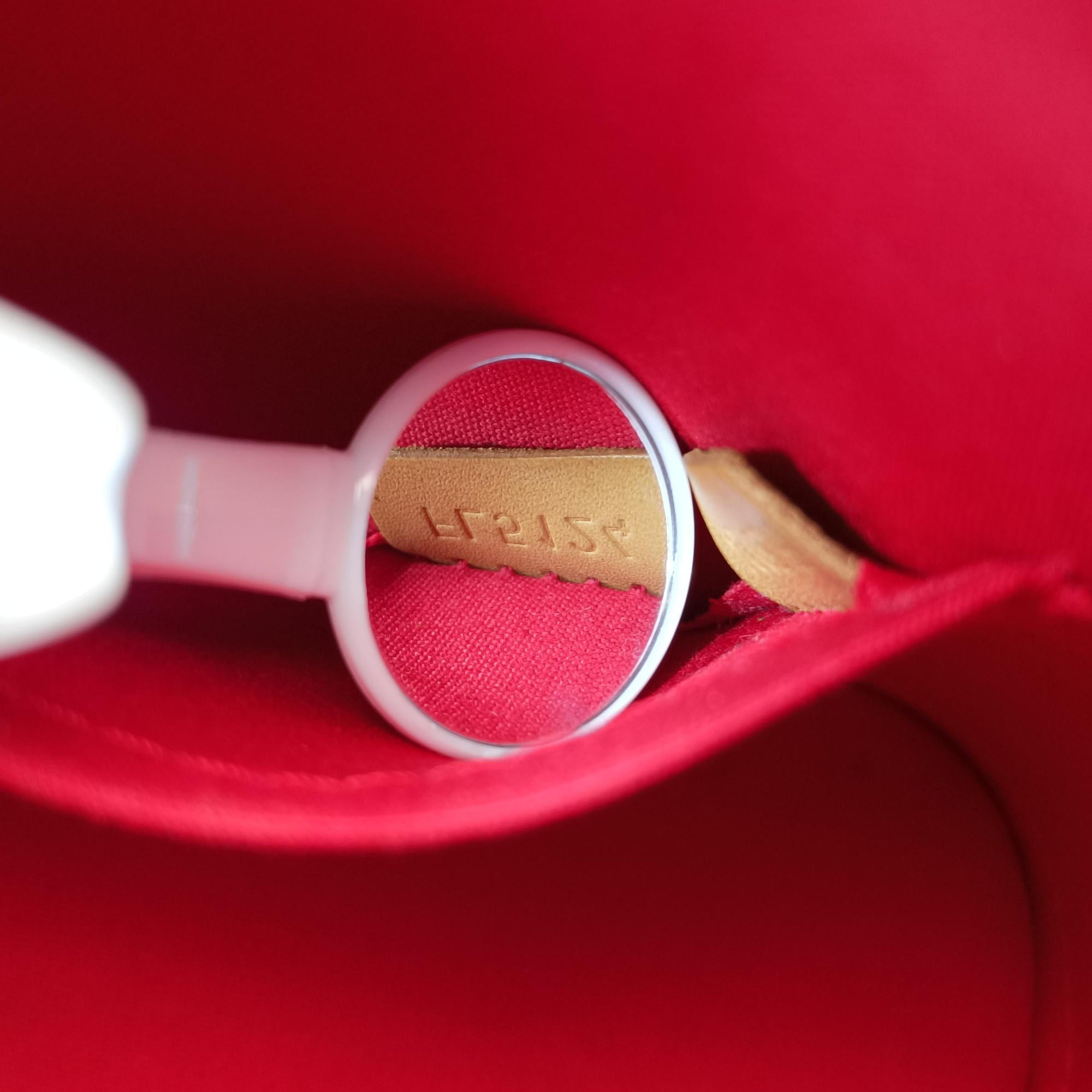 Vintage Louis Vuitton Alma BB CERISE Vernis M90174 shoulderbag | stylenewstar