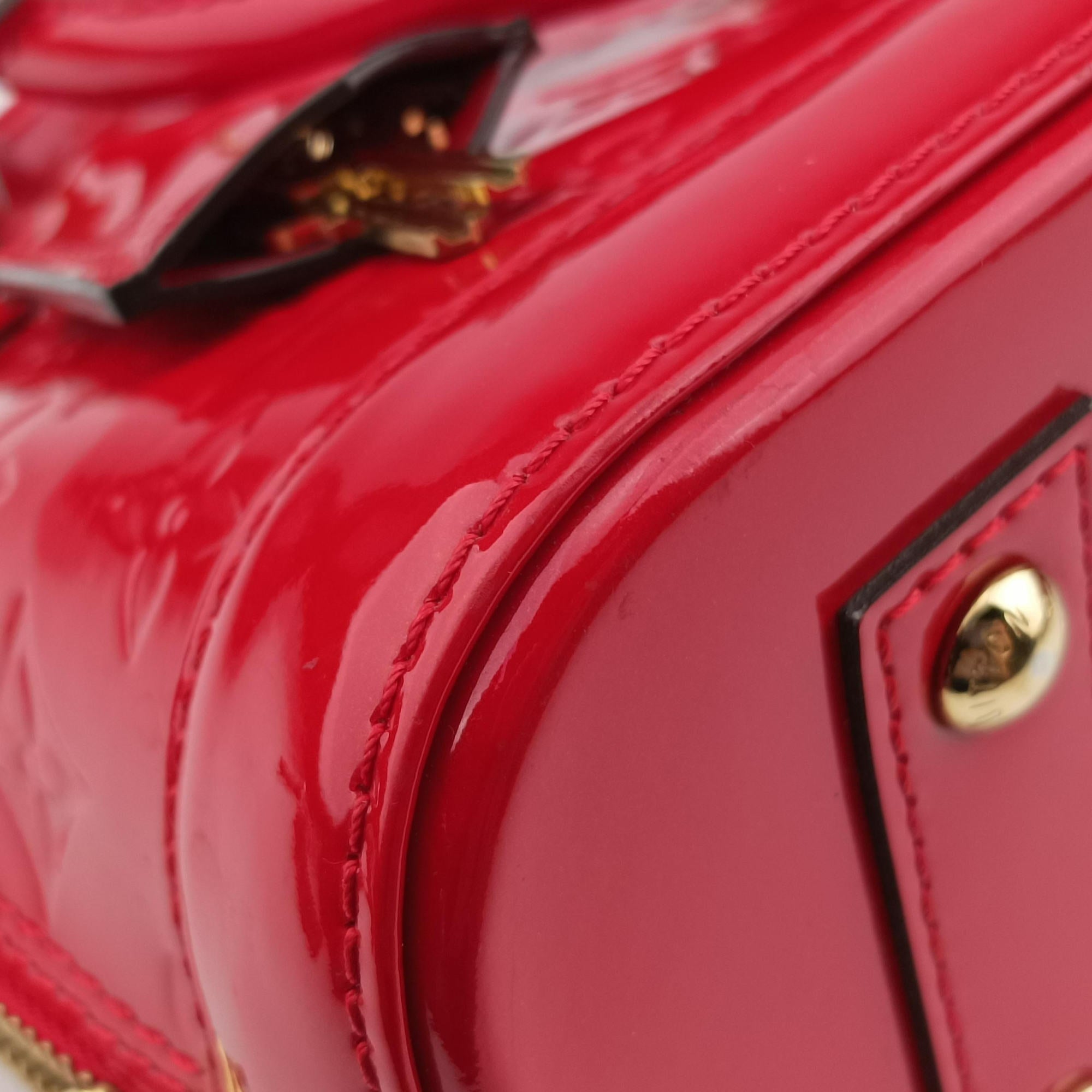 Vintage Louis Vuitton Alma BB CERISE Vernis M90174 shoulderbag | stylenewstar