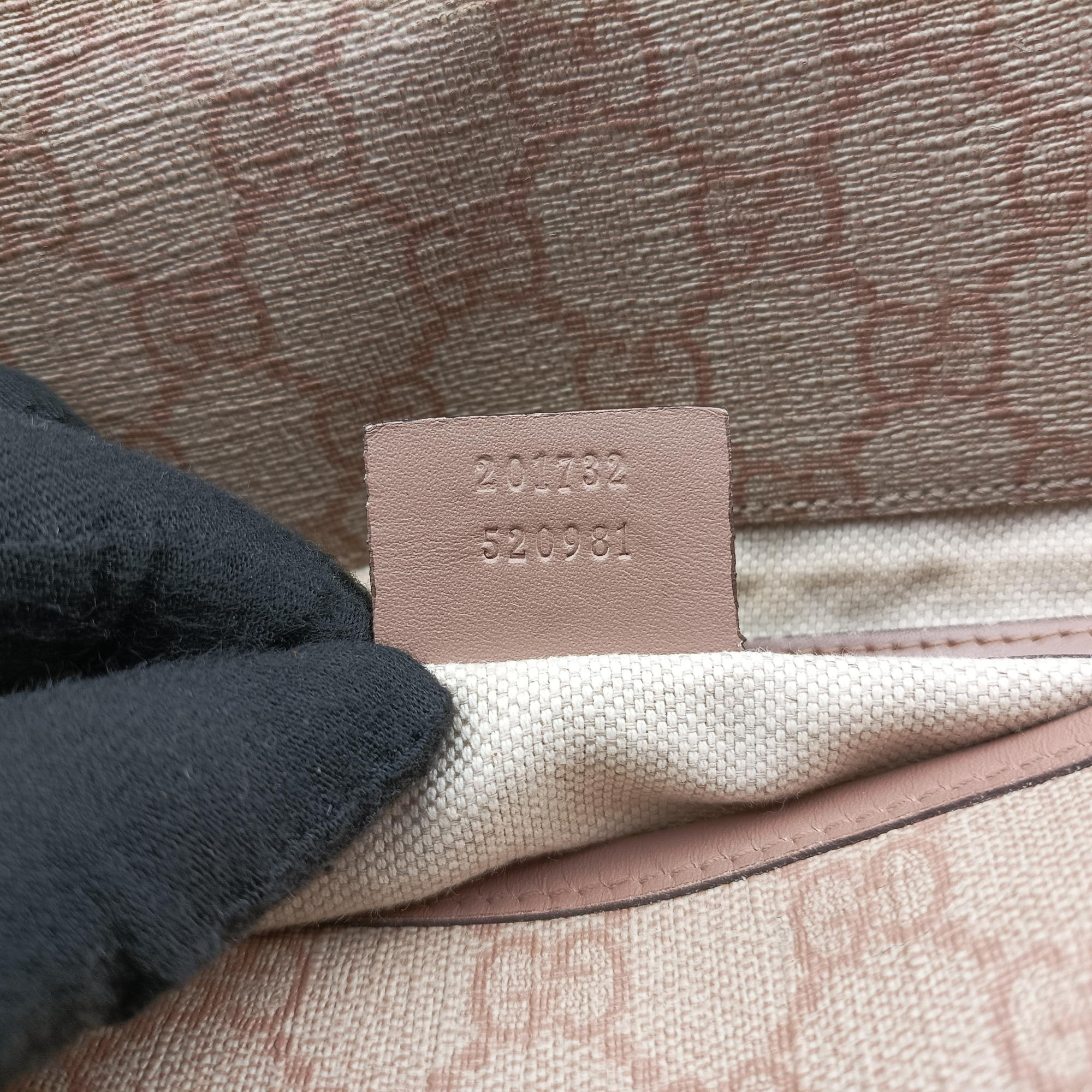 Secondhand Gucci GG Plus Messenger beige×Multicolour PVC coated canvas×Leather 201732 shoulderbag | stylenewstar