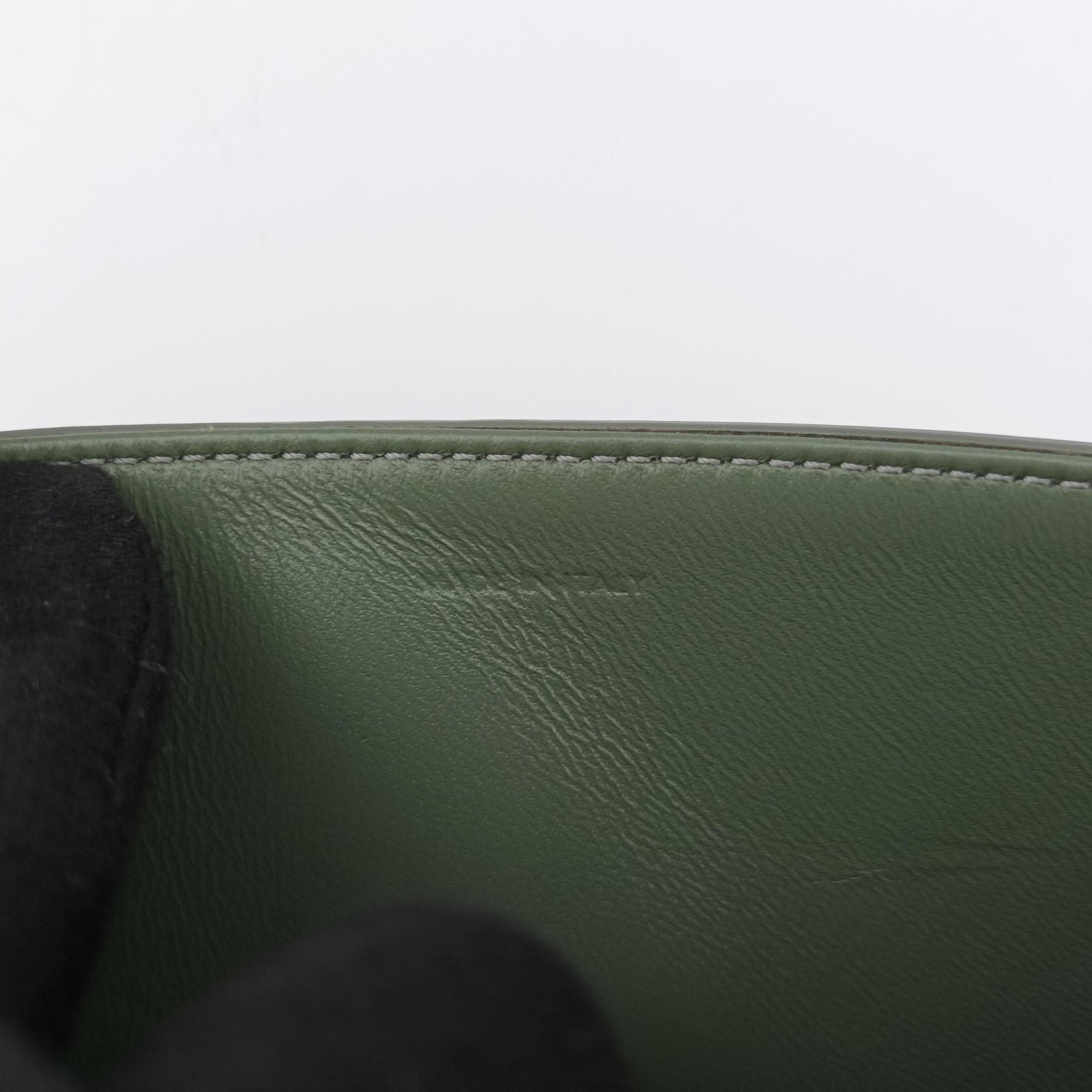 Pre-owned Celine Claude Triomphe Green Leather  shoulderbag | stylenewstar