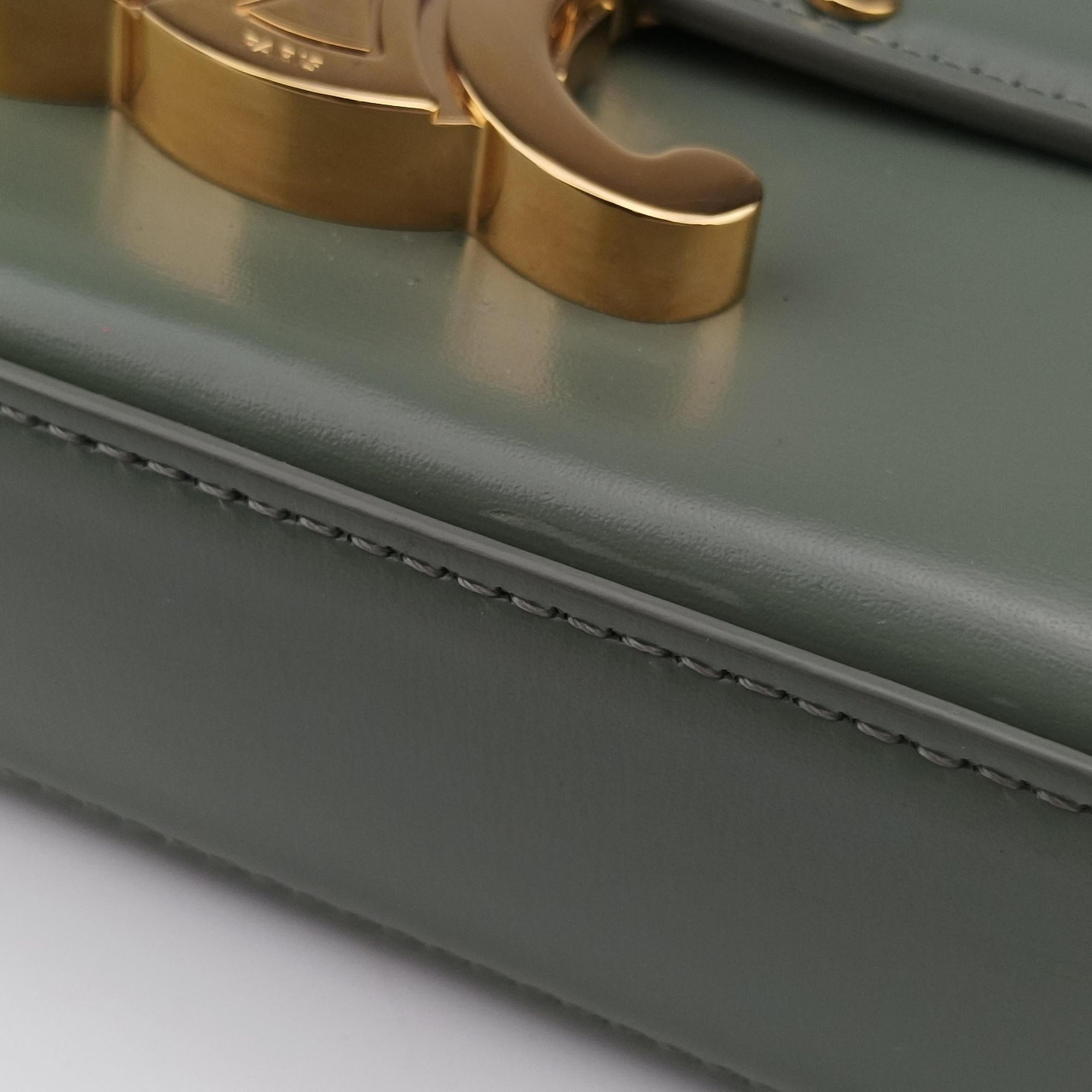 Pre-owned Celine Claude Triomphe Green Leather  shoulderbag | stylenewstar