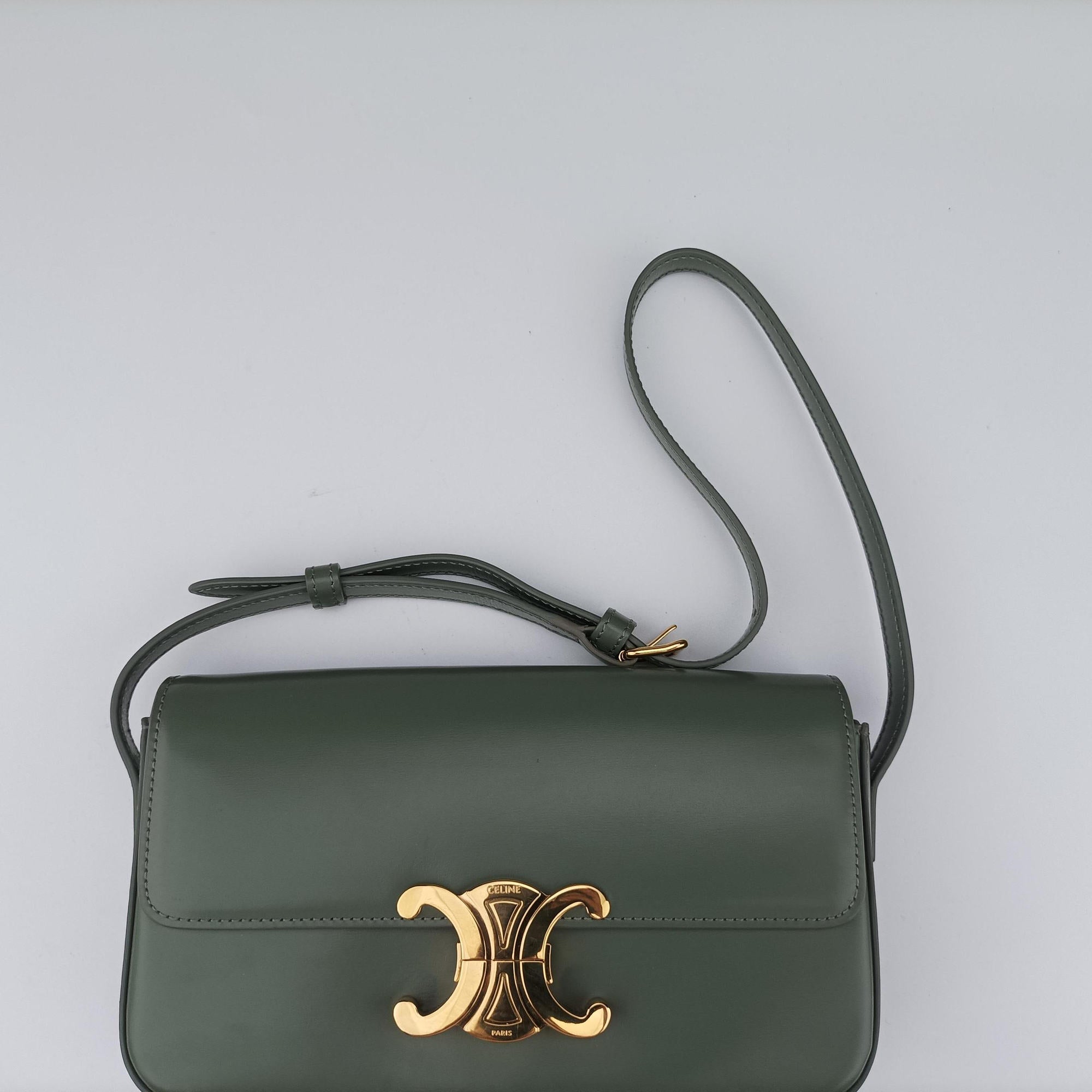 Pre-owned Celine Claude Triomphe Green Leather  shoulderbag | stylenewstar