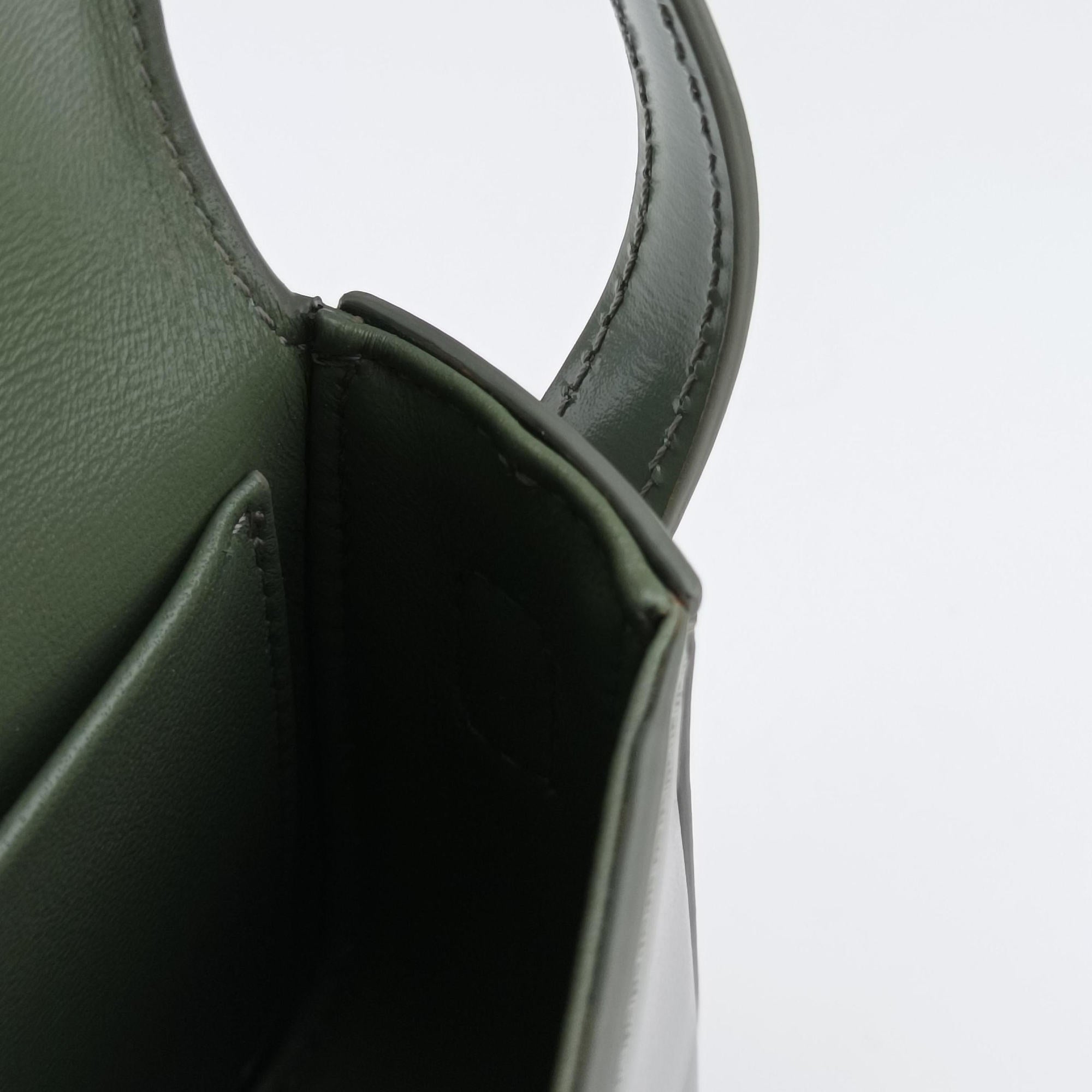 Pre-owned Celine Claude Triomphe Green Leather  shoulderbag | stylenewstar