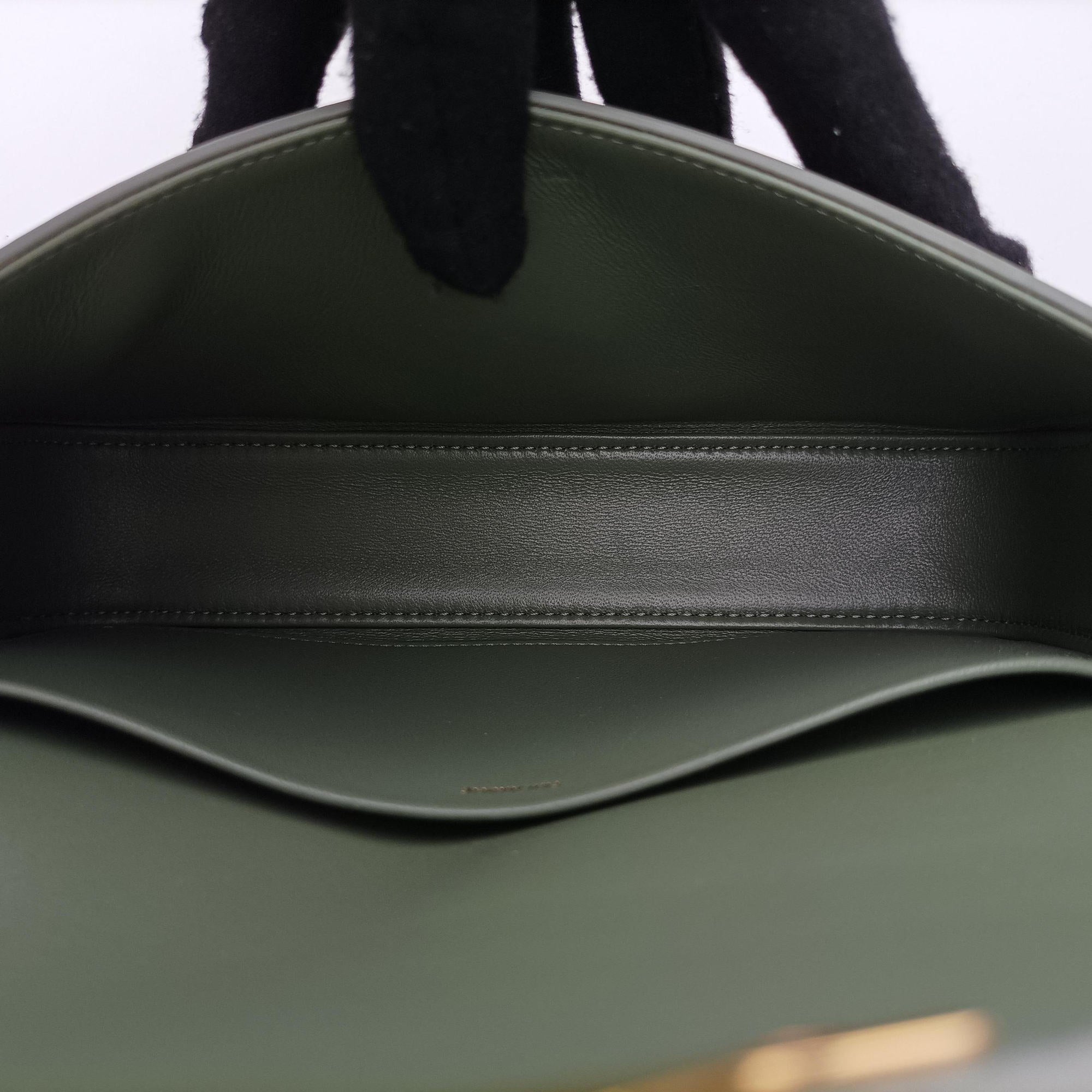 Pre-owned Celine Claude Triomphe Green Leather  shoulderbag | stylenewstar