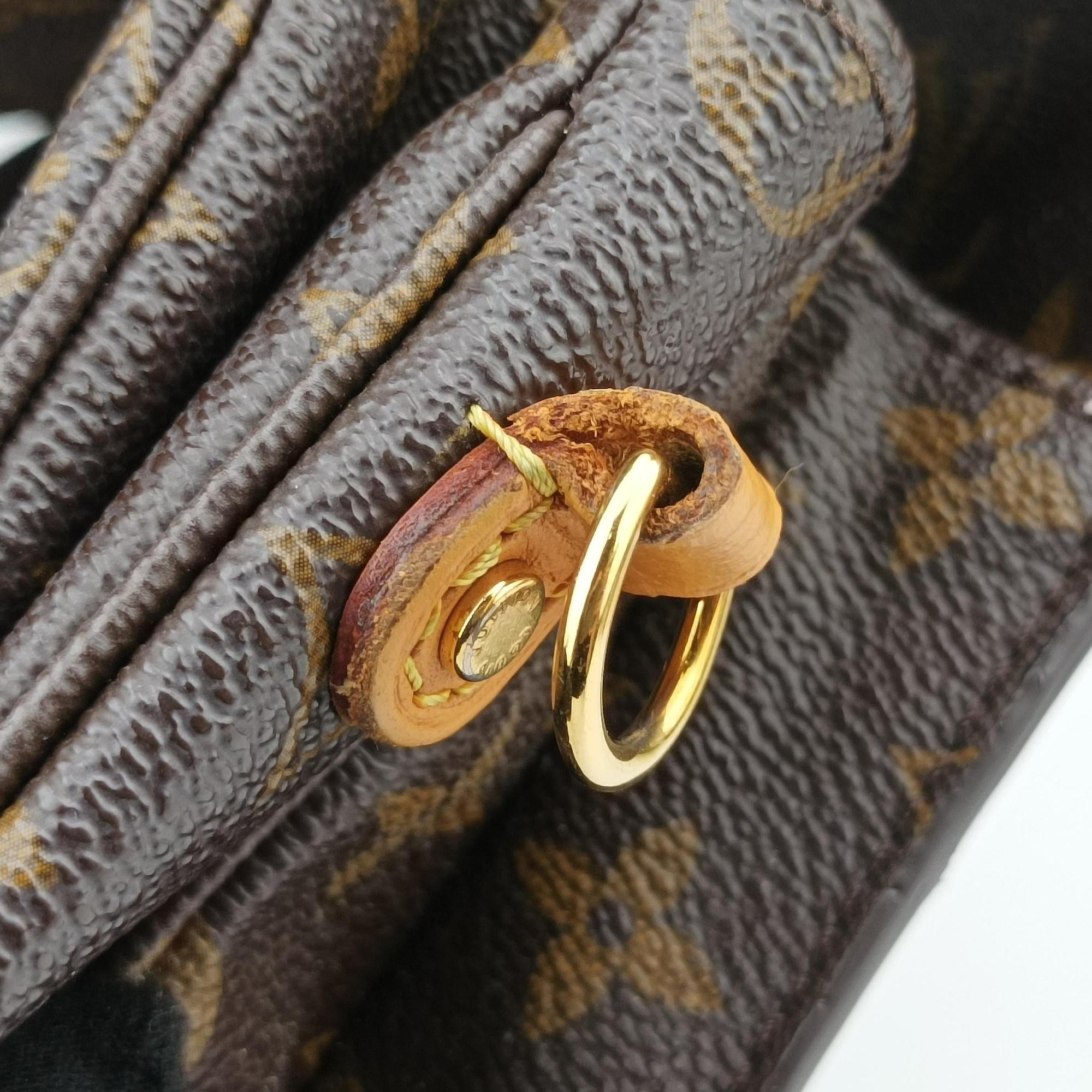 Vintage Louis Vuitton Pochette Metis MM Brown Monogram Canvas M44875 shoulderbag | stylenewstar