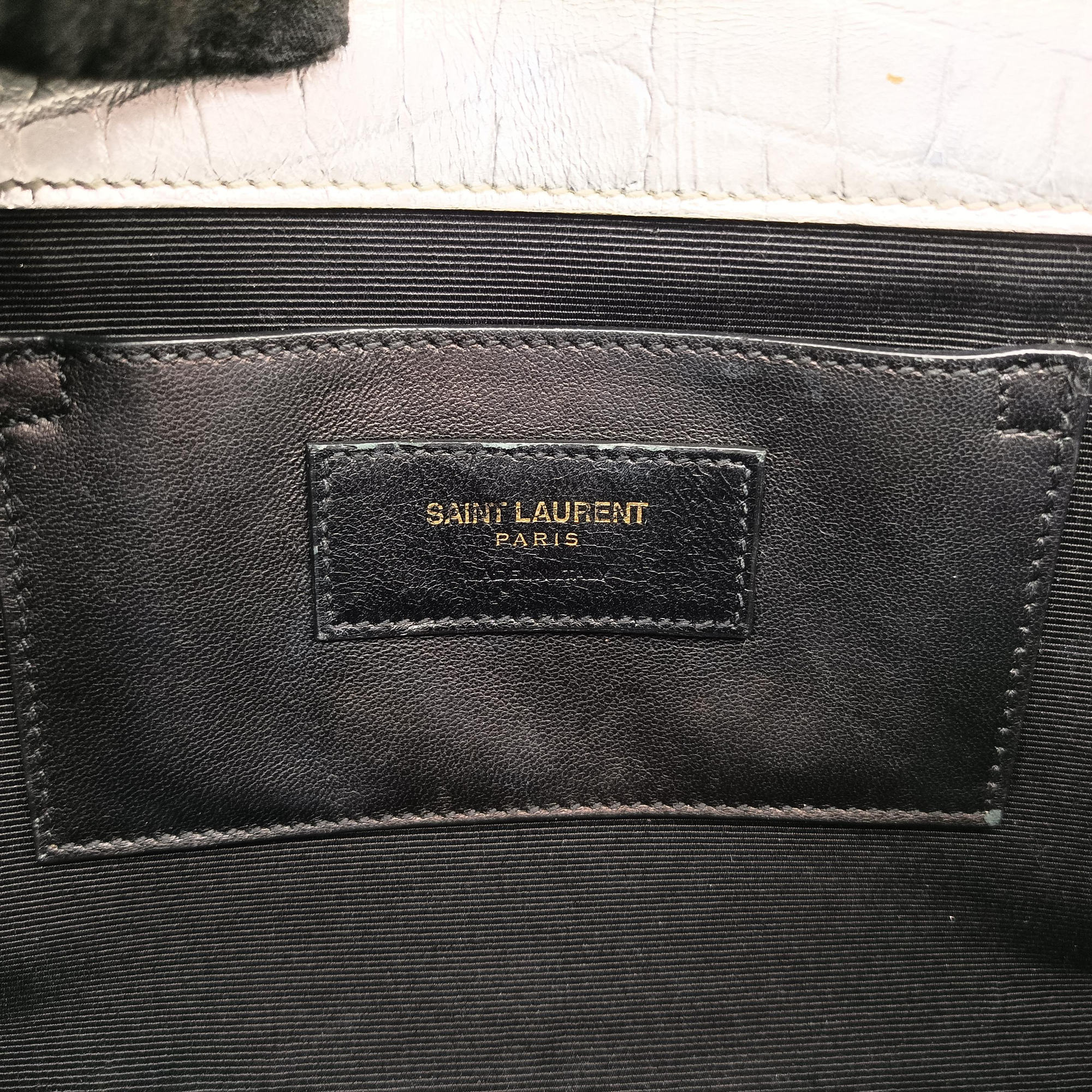 Pre-owned Yves Saint Laurent KATE Silver Leather 364021 shoulderbag | stylenewstar