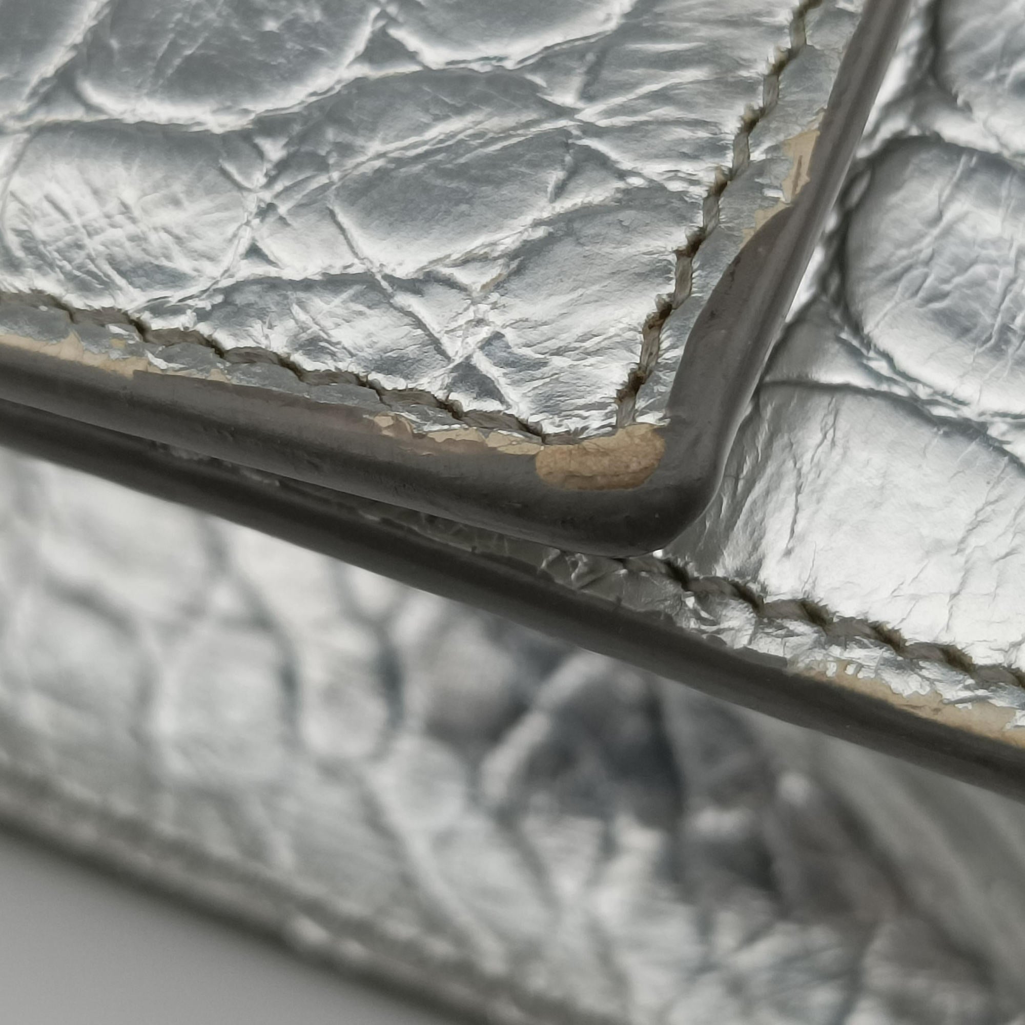 Pre-owned Yves Saint Laurent KATE Silver Leather 364021 shoulderbag | stylenewstar