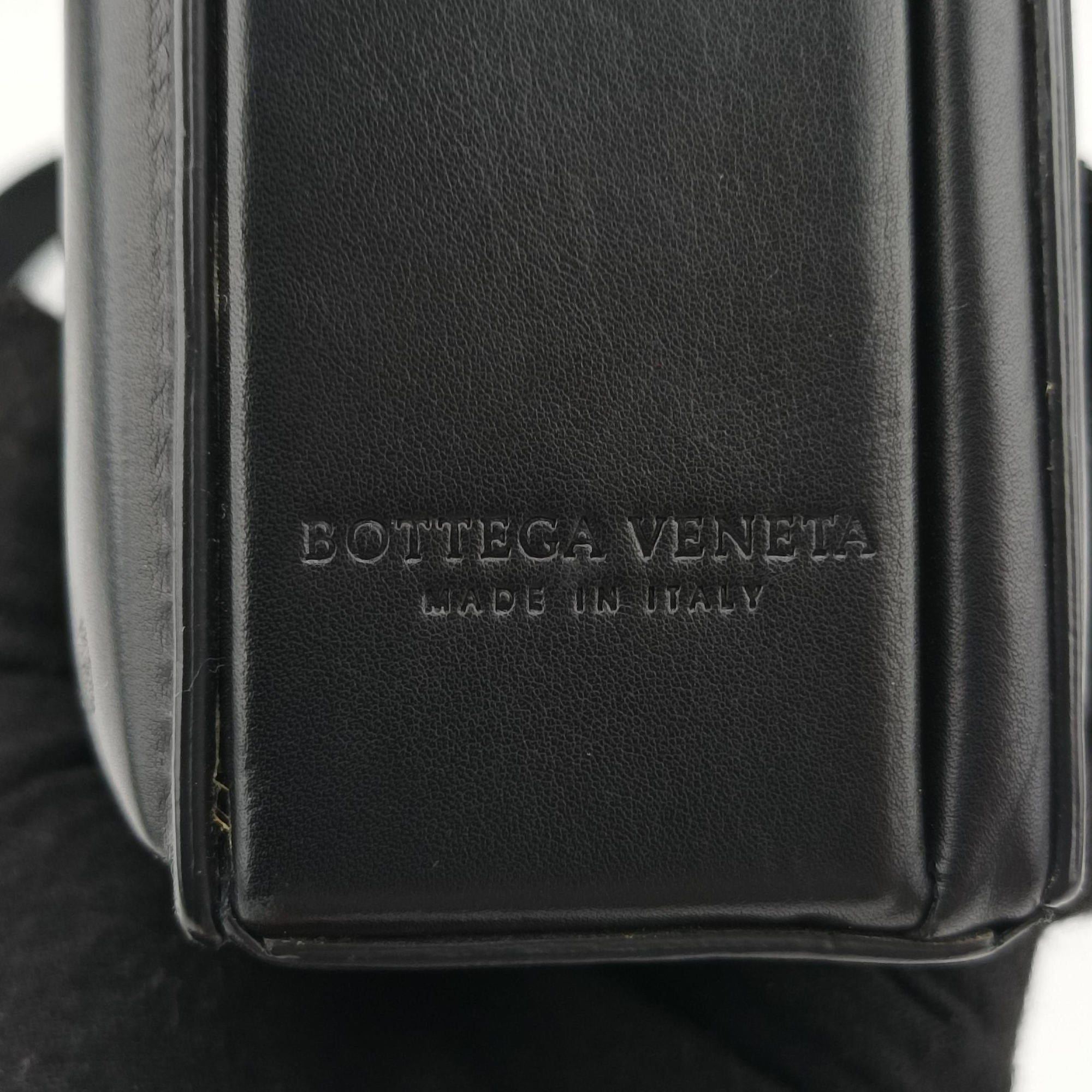 Pre-owned Bottega Veneta Padded Messenger Mini Trunk Black lambskin  shoulderbag | stylenewstar