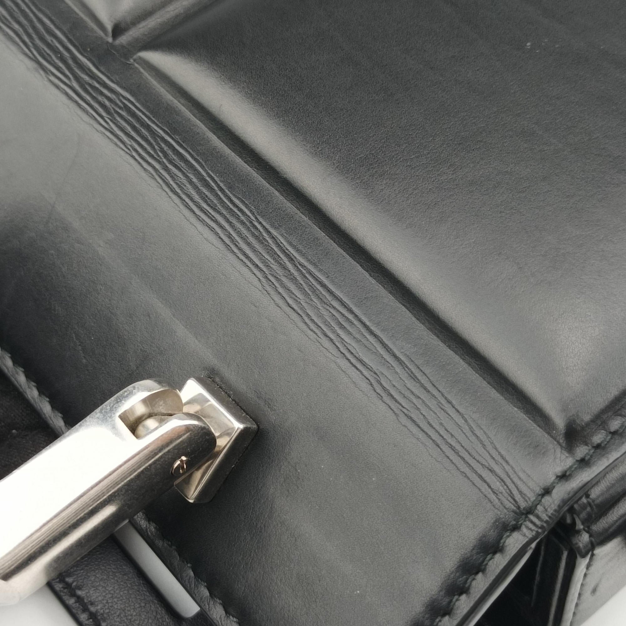 Pre-owned Bottega Veneta Padded Messenger Mini Trunk Black lambskin  shoulderbag | stylenewstar