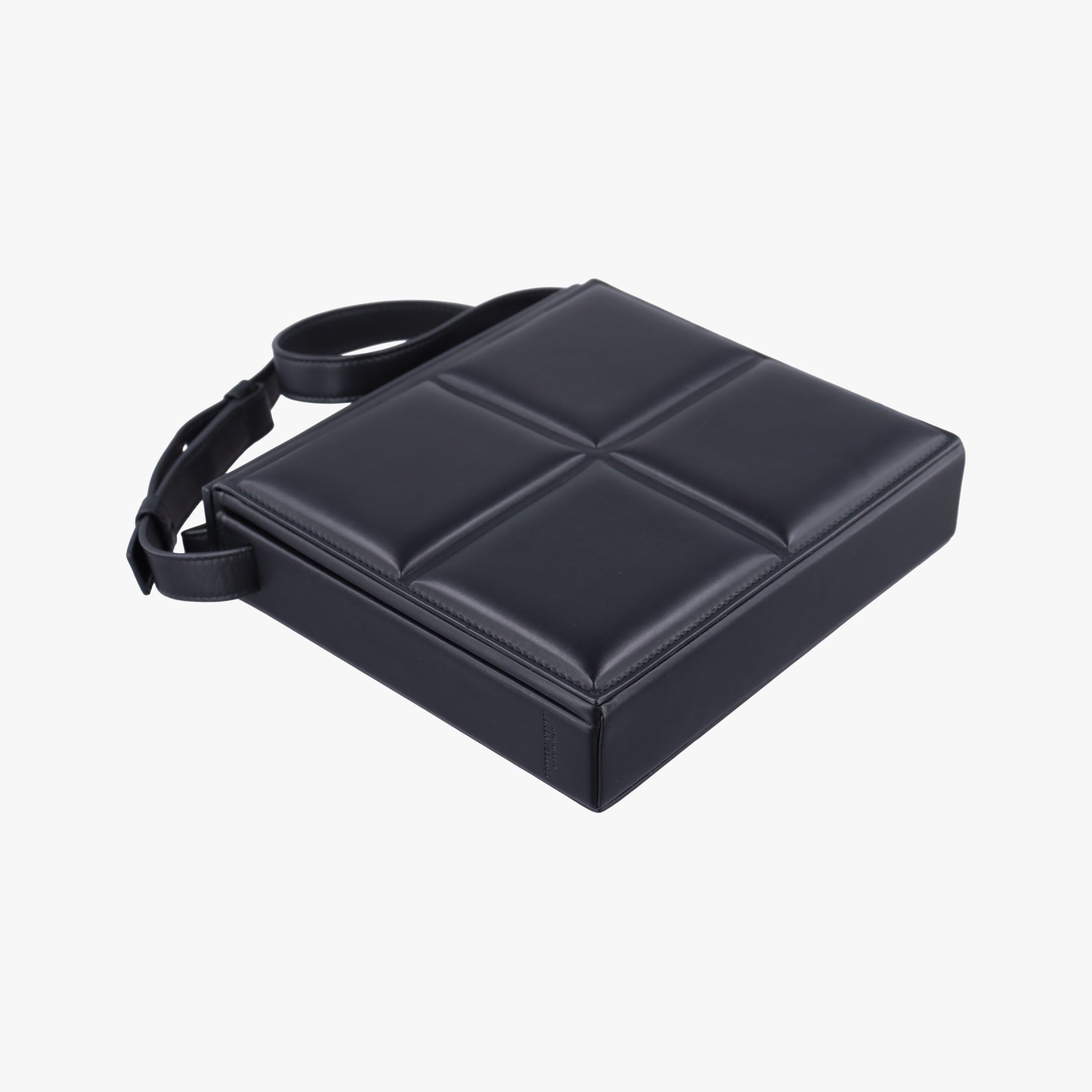 Pre-owned Bottega Veneta Padded Messenger Mini Trunk Black lambskin  shoulderbag | stylenewstar