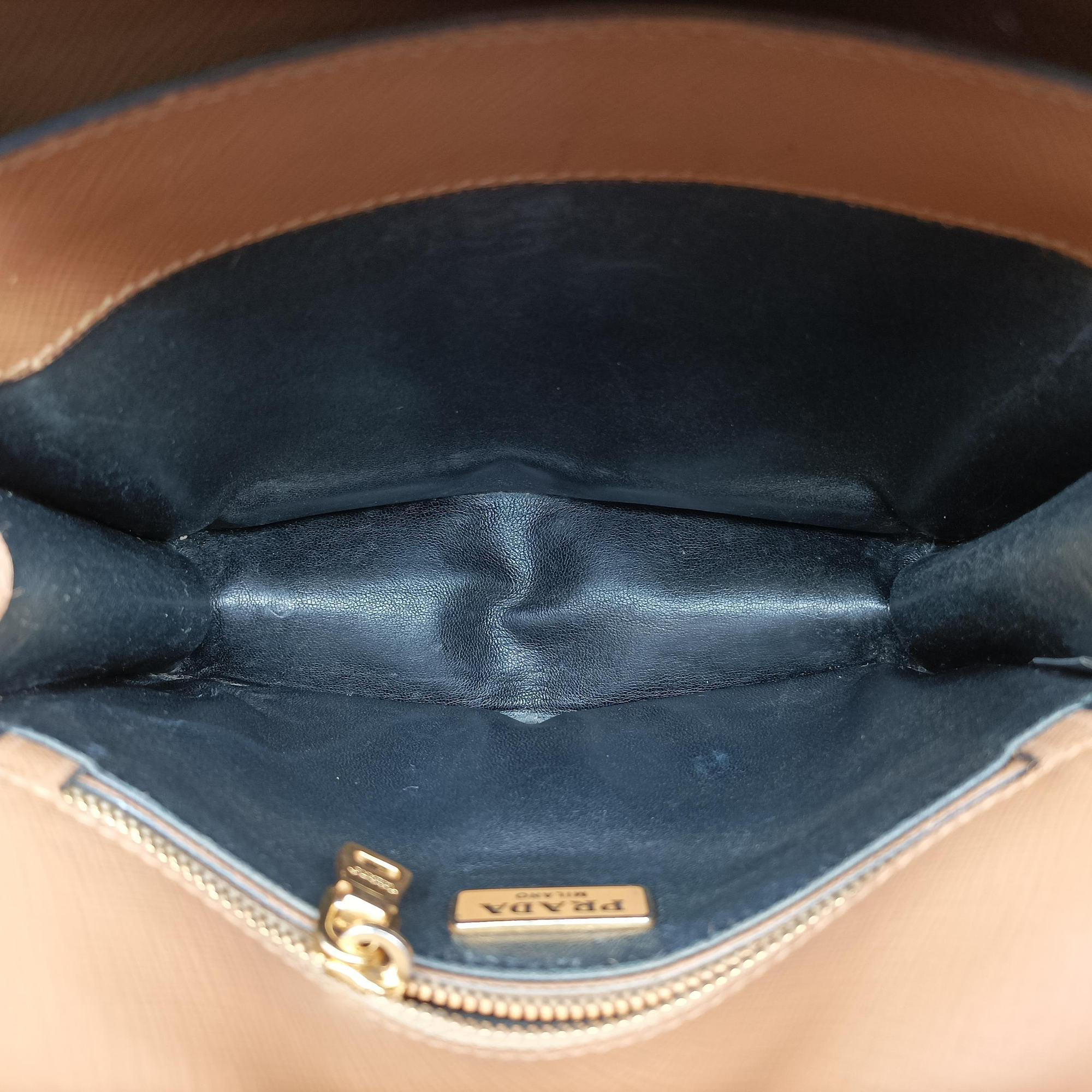 Pre-owned Prada Bicolor Box Brown×White Saffiano Leather  shoulderbag | stylenewstar