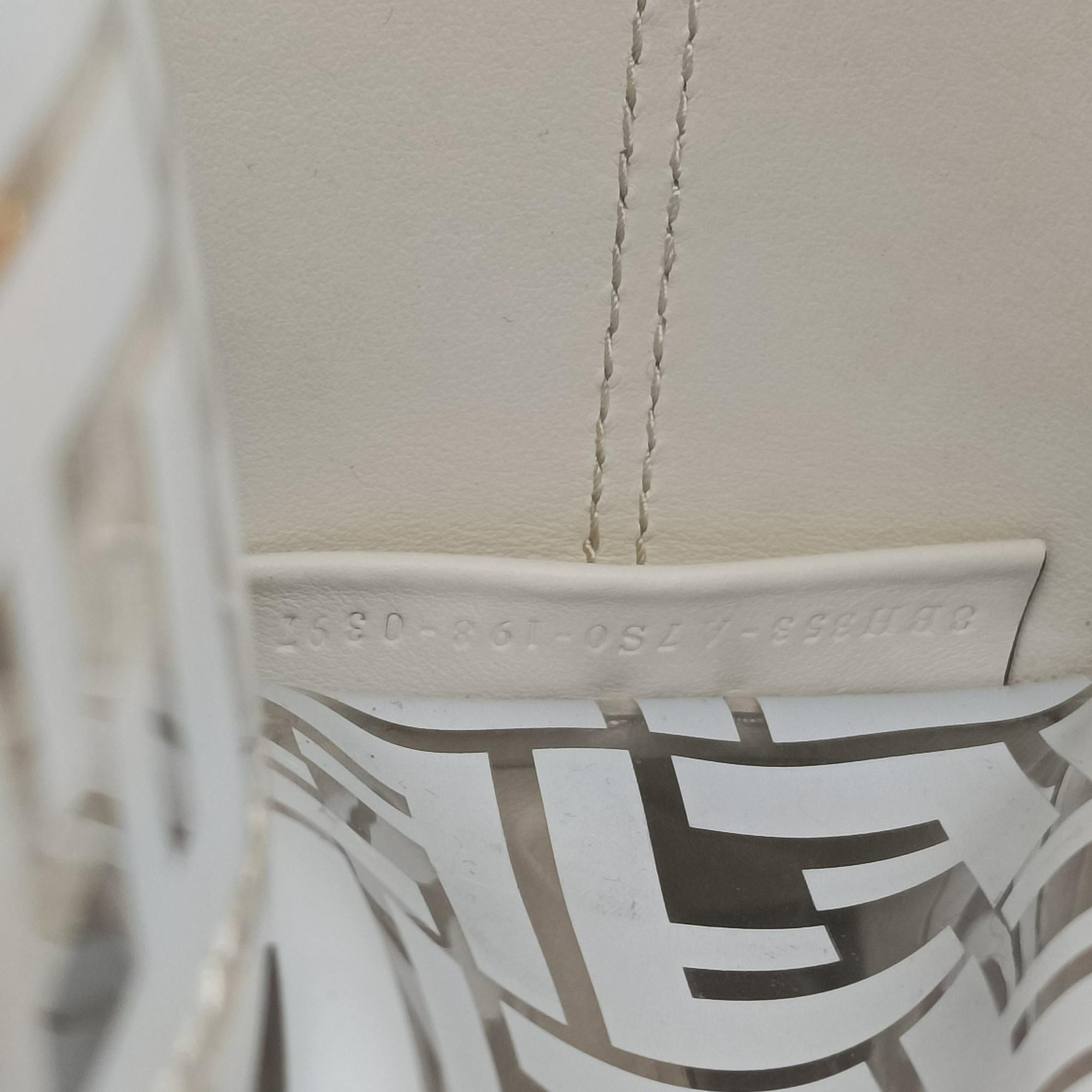 Secondhand Fendi Runaway Shopper White PVC coated canvas×Leather 8BH353 shoulderbag | stylenewstar