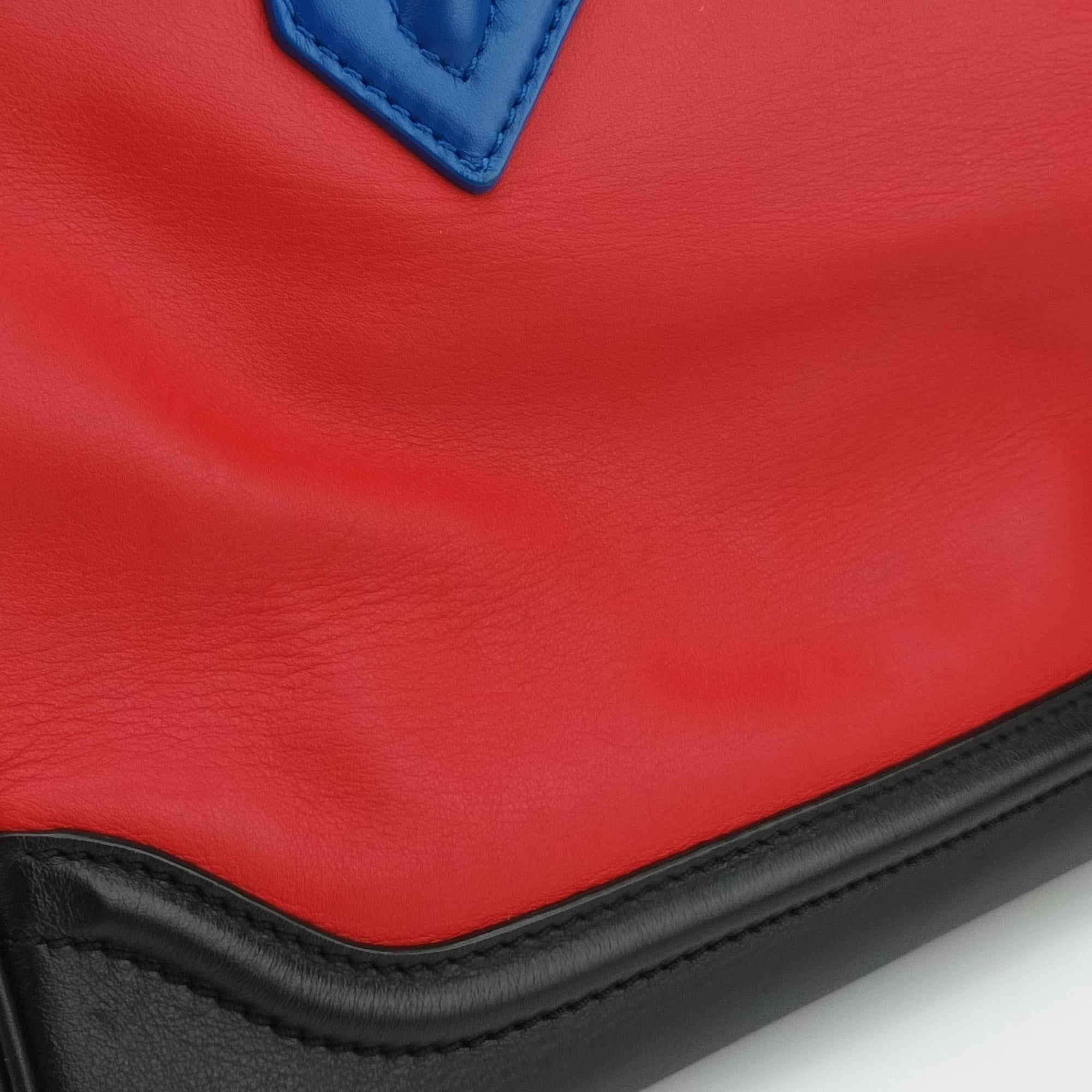 Pre-owned VERSACE Palazzo Empire Red×Black×blue Leather  shoulderbag | stylenewstar