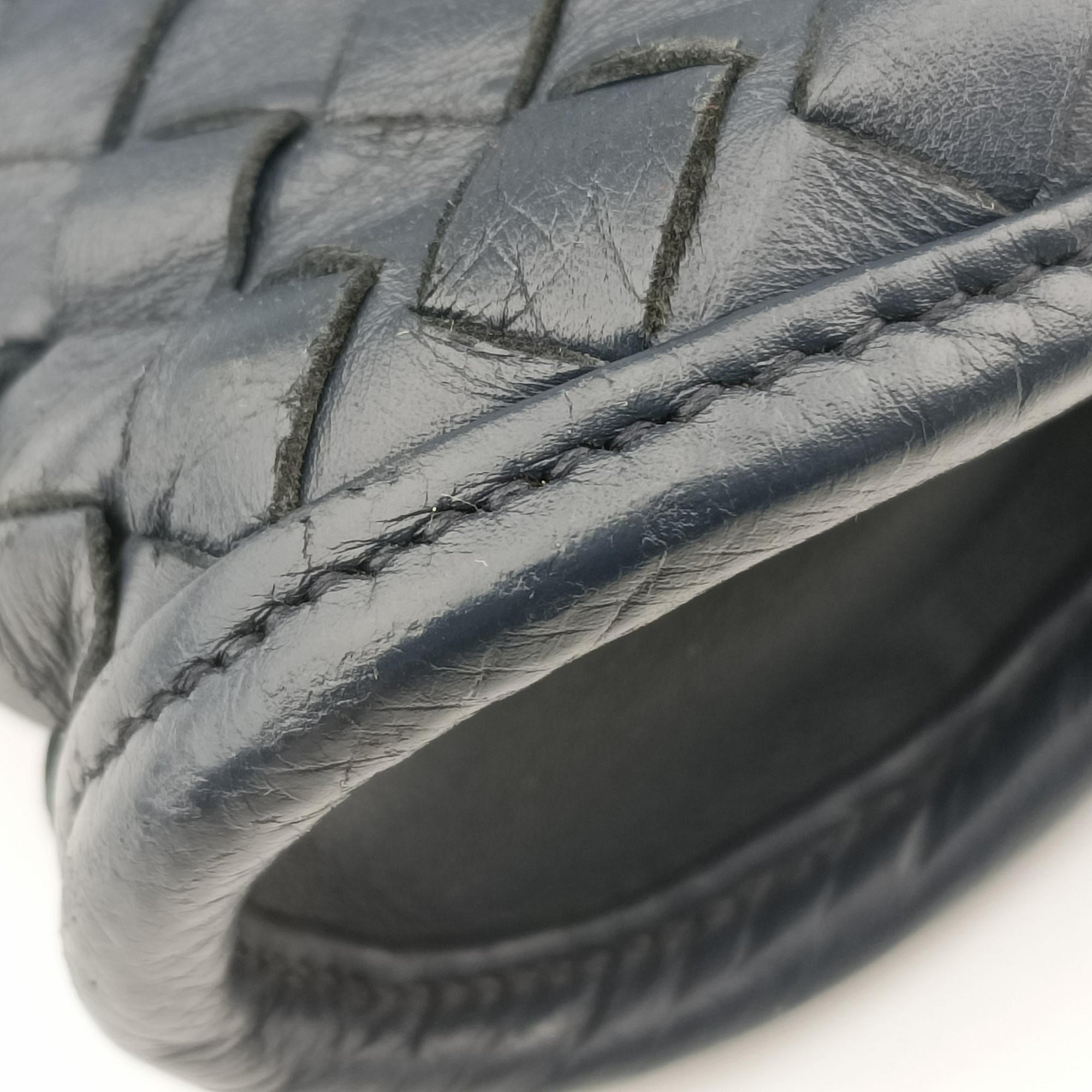 Pre-owned Bottega Veneta Intrecciato Navy lambskin  shoulderbag | stylenewstar
