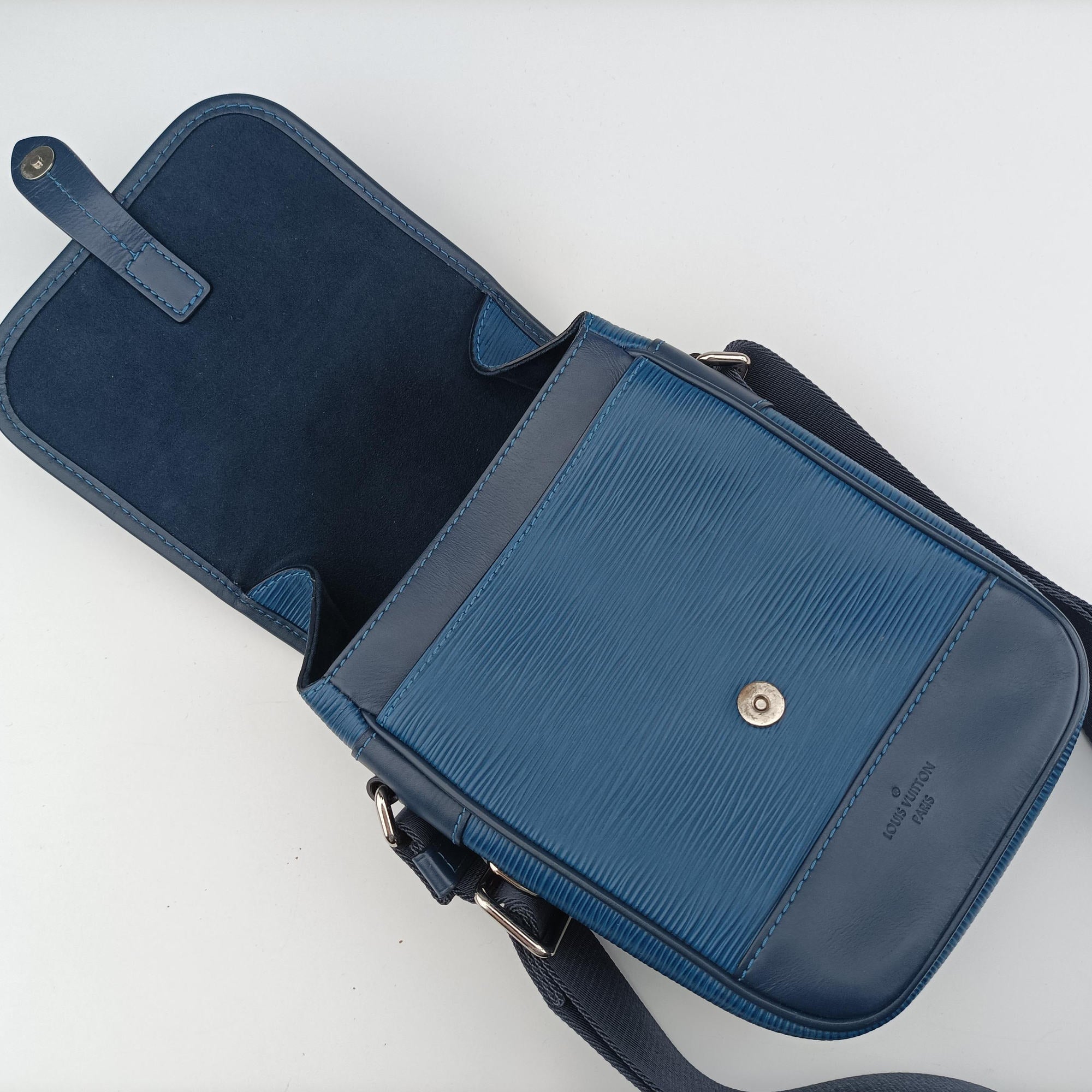 Pre-owned Louis Vuitton Downtown BB Messenger Blue Azur Epi ×leather M53497 shoulderbag | stylenewstar