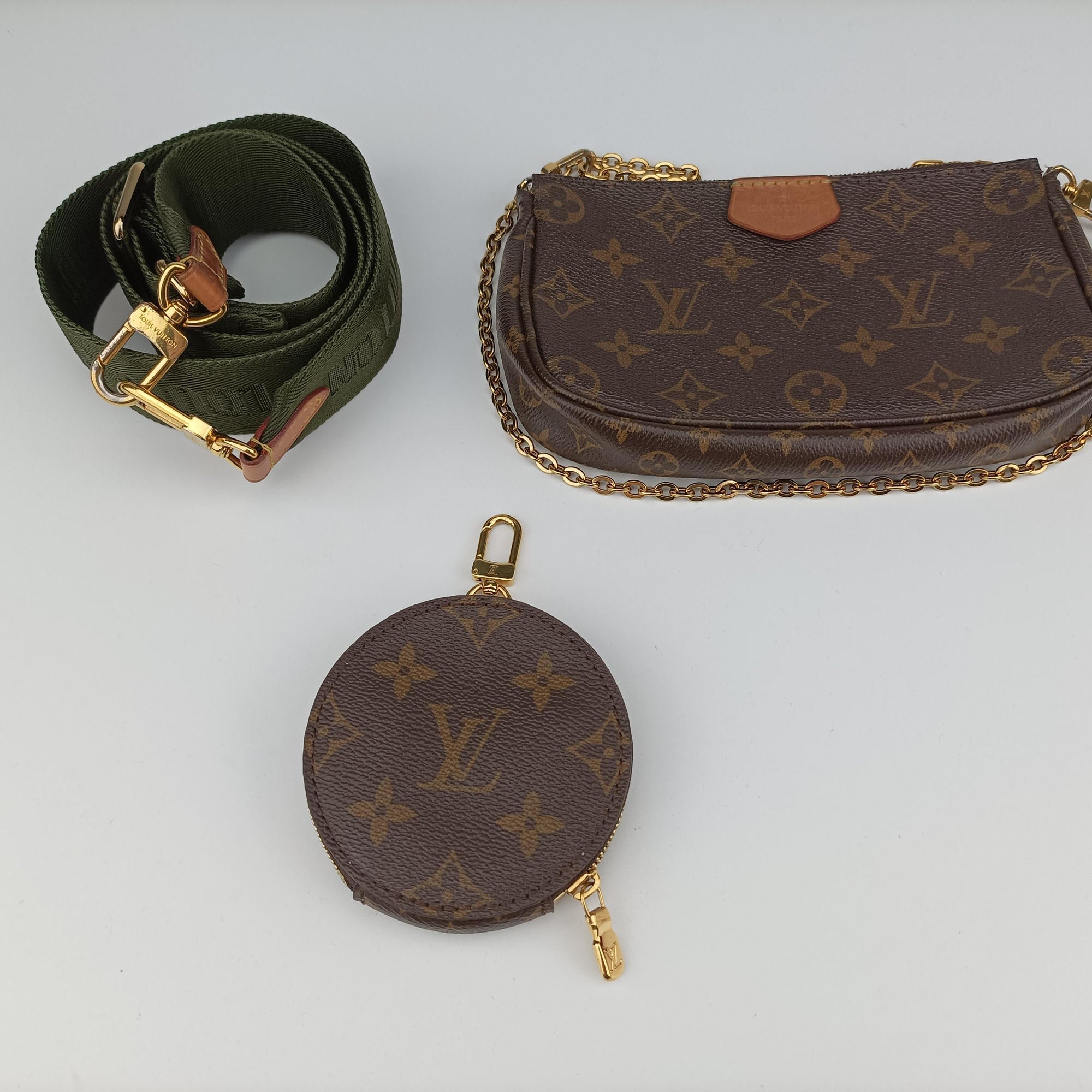 Vintage Louis Vuitton MULTI POCHETTE ACCESSOIRES brown×khaki Monogram Canvas M44840 shoulderbag | stylenewstar